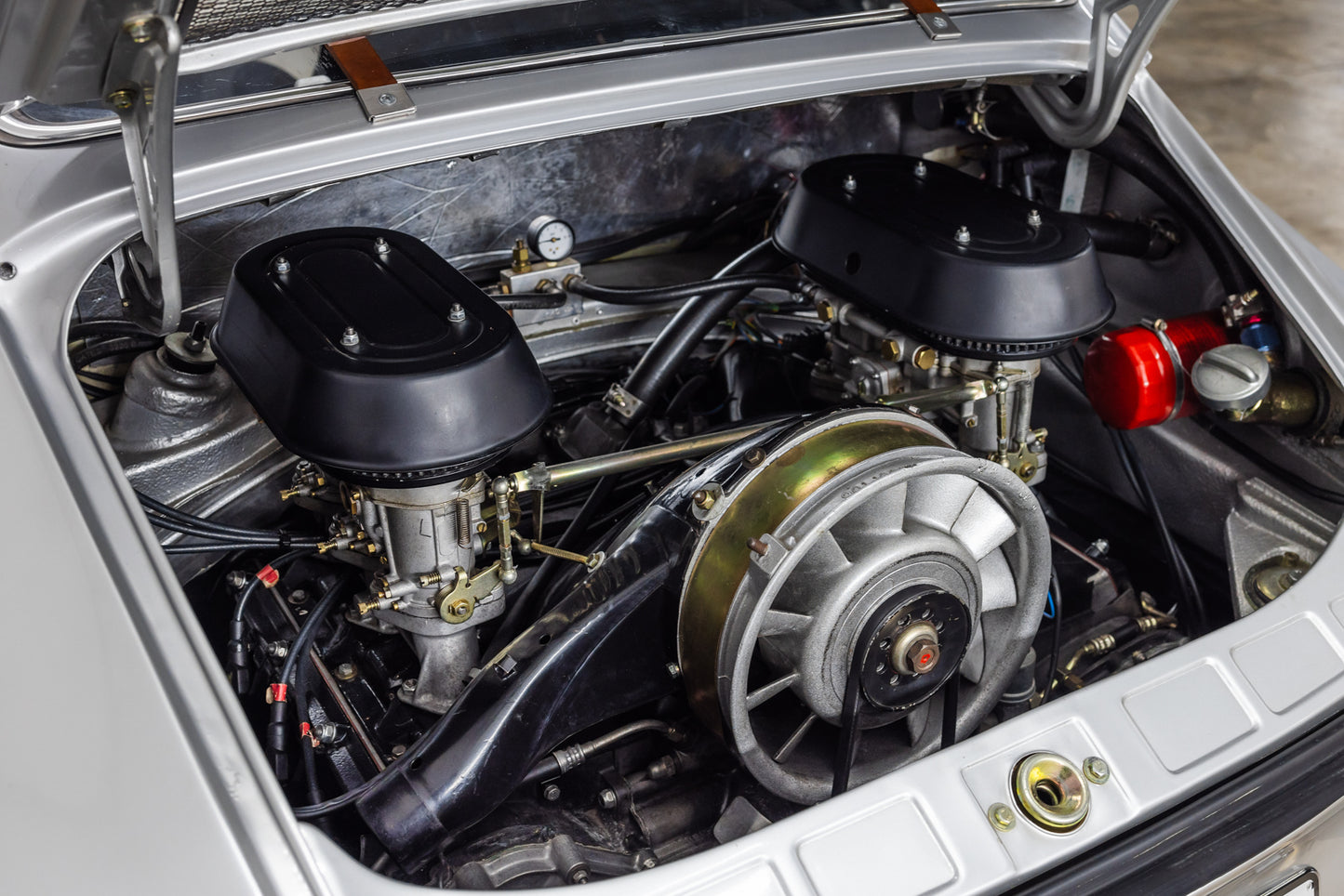 1966 Porsche '911R' - 200 kms showing since build