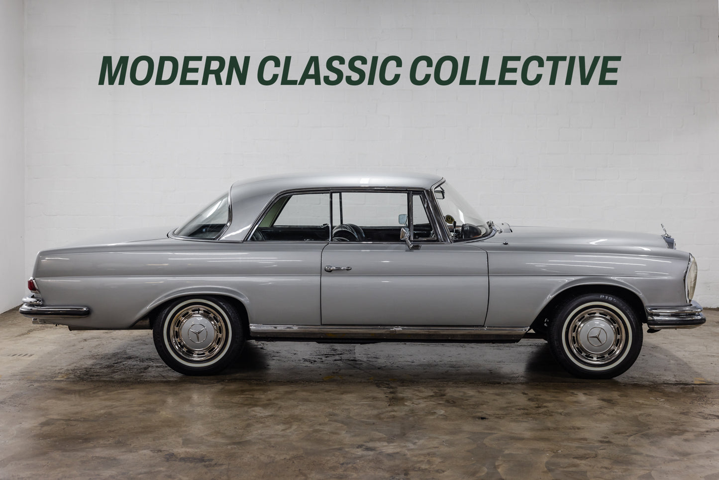1970 Mercedes 280SE Coupe W111 - Column Shift Auto
