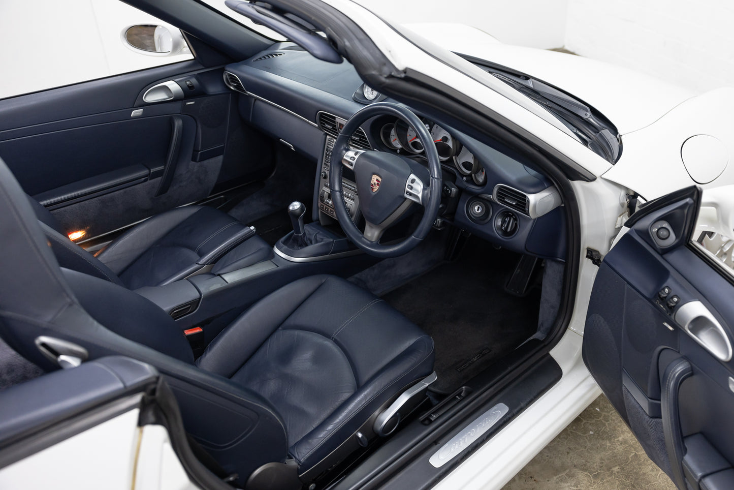 2007 Porsche 997 Carrera S Cabriolet - 127 000kms