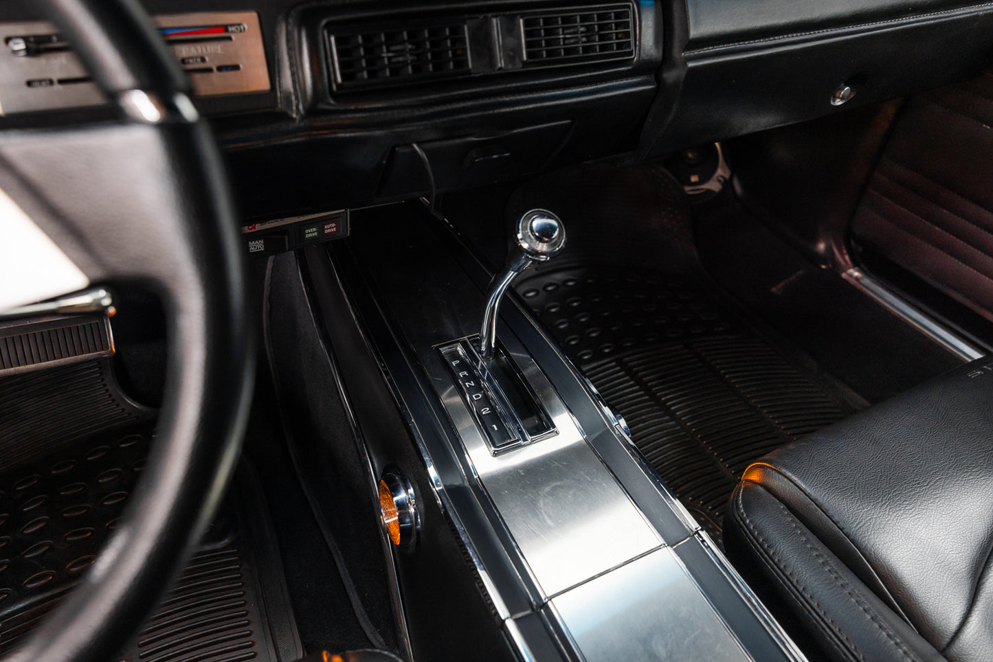 1969 Dodge Charger R/T 528 Hemi Restomod - 4400 kms showing