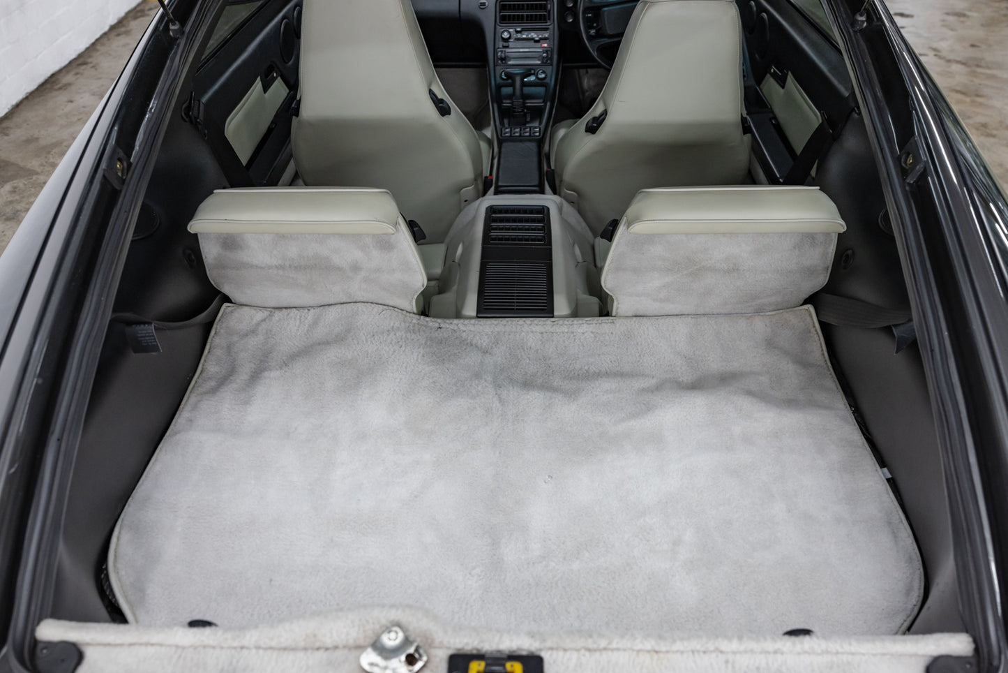 1991 Porsche 928 S4 Auto - 134 000kms