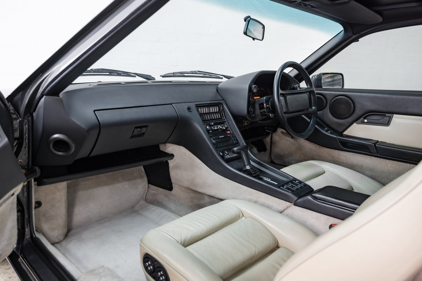 1991 Porsche 928 S4 Auto - 134 000kms