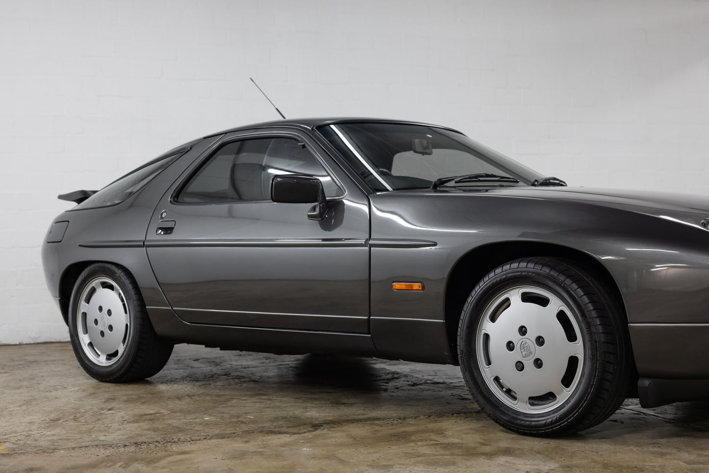 1991 Porsche 928 S4 Auto - 134 000kms
