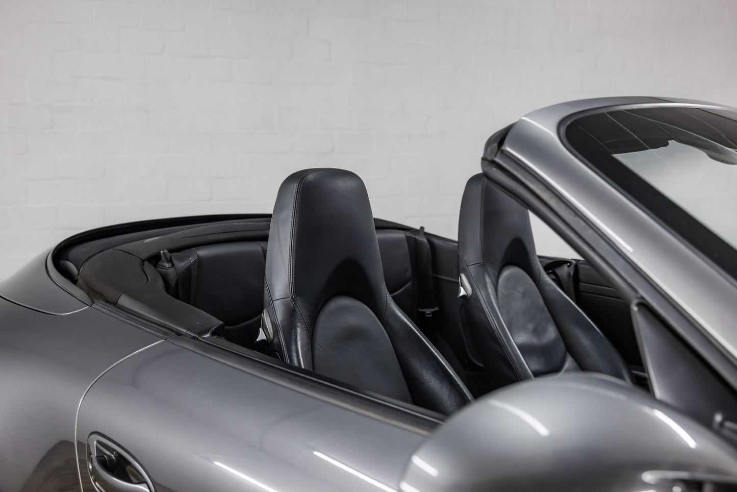 2006 Porsche 911 Carrera S Cabriolet - 114 700kms