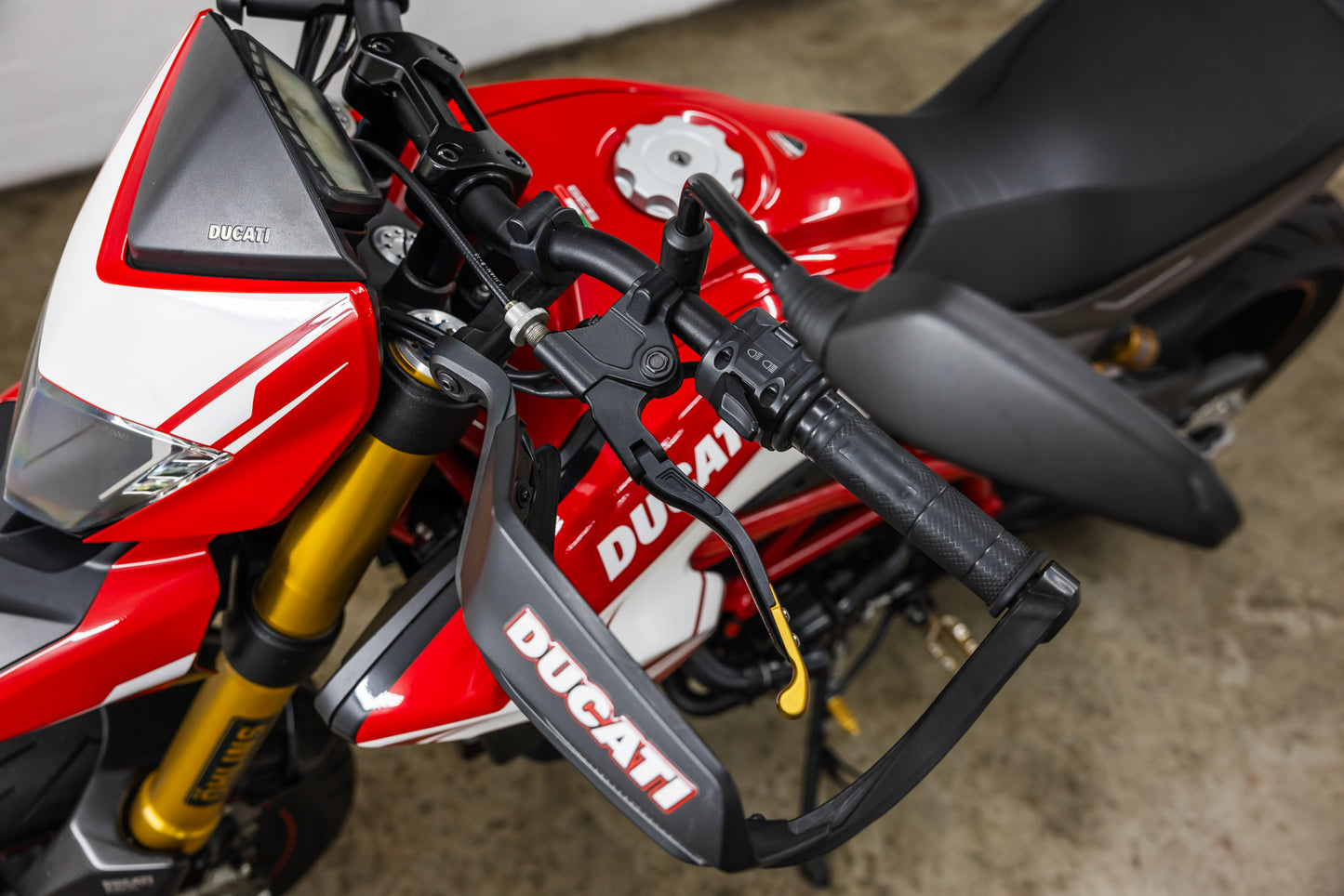 2016 Ducati Hypermotard 939 SP - 21 000kms