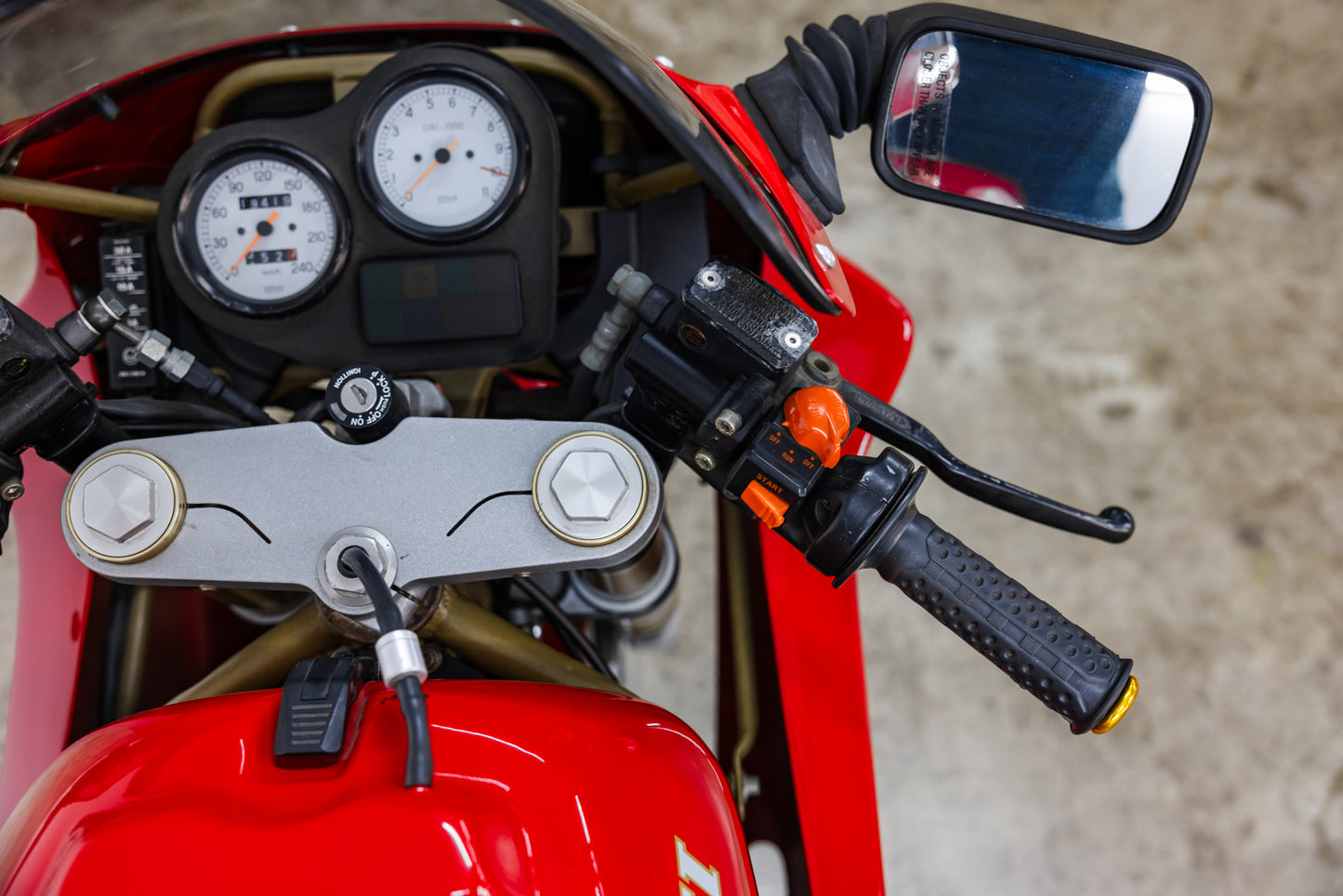 1995 Ducati 600 Supersport - 19 500kms