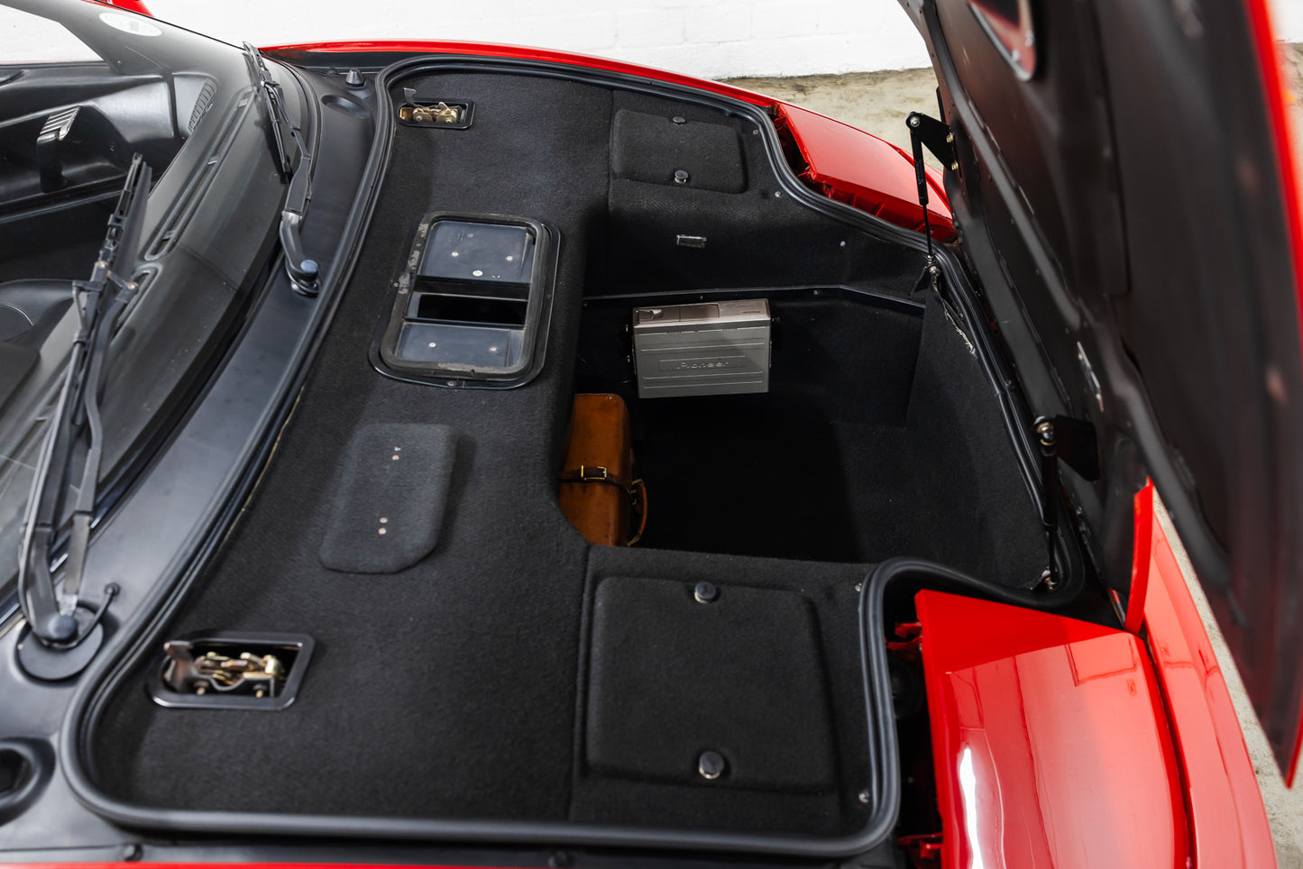 1991 Ferrari 348 TS - 36 700 Miles