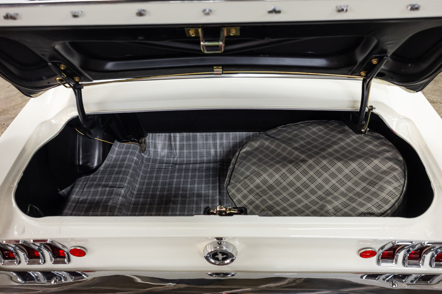 1967 Ford Mustang Fastback 289CI - 75 157 Miles - One family owned from new