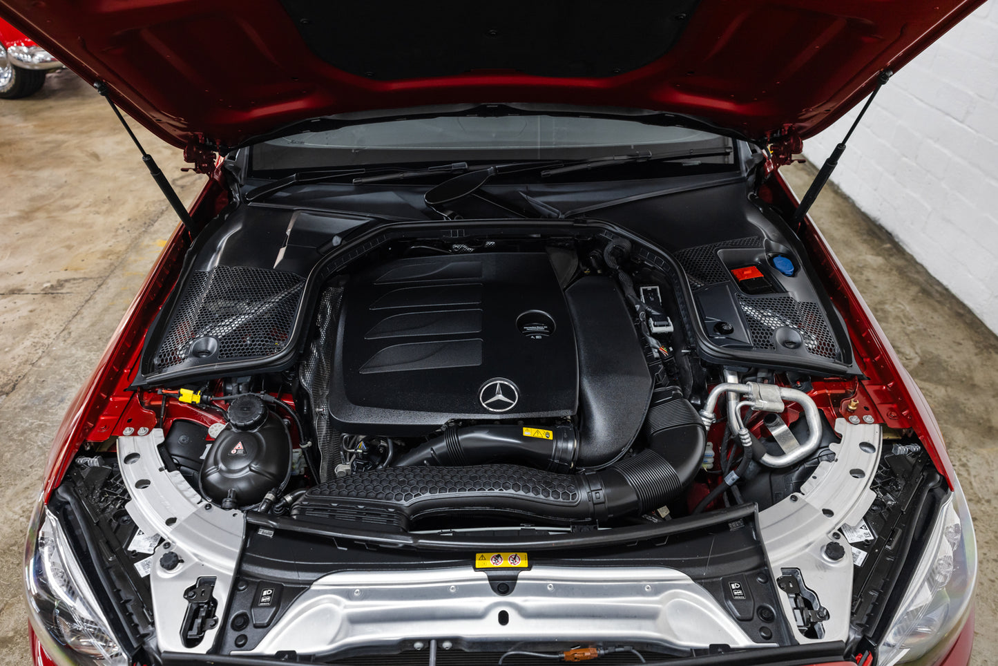 2023 Mercedes C200 Coupe AMG Line - 3 700kms