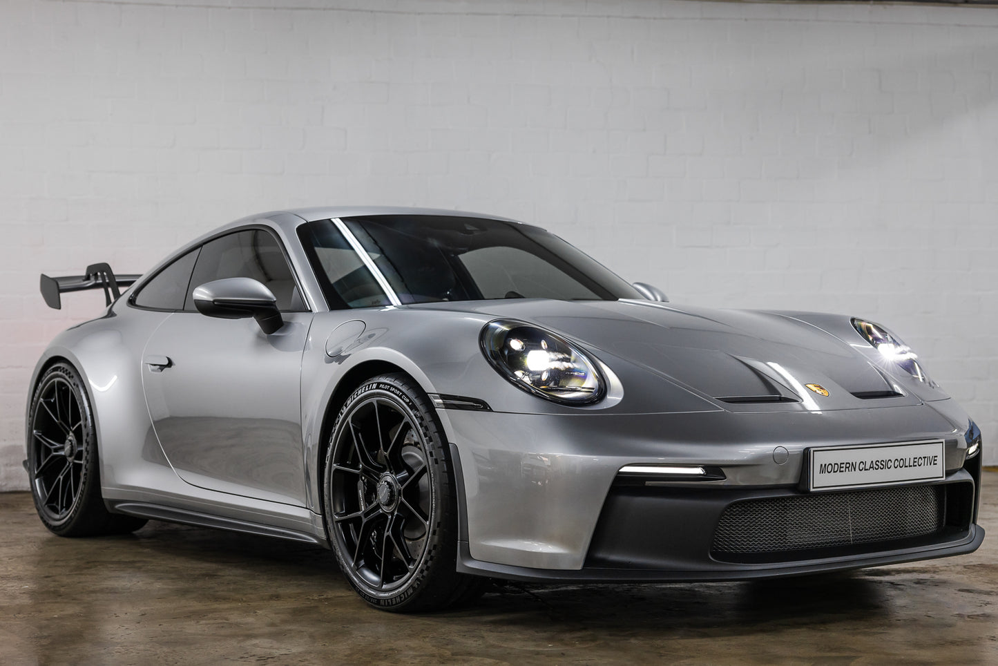 2022 Porsche 992.1 GT3 Manual - 3 750kms