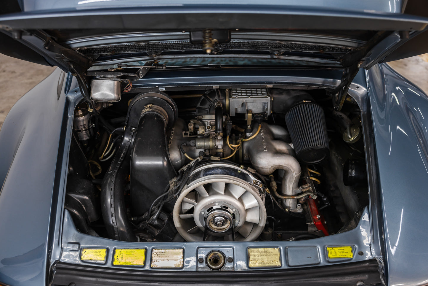 1984 Porsche 911 Carrera 'Turbo Look Recreation' - 154 000kms