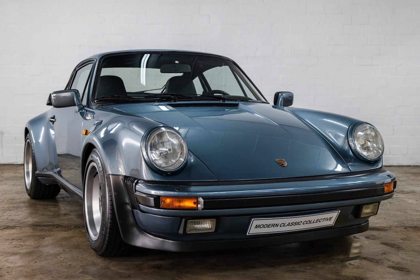1984 Porsche 911 Carrera 'Turbo Look Recreation' - 154 000kms