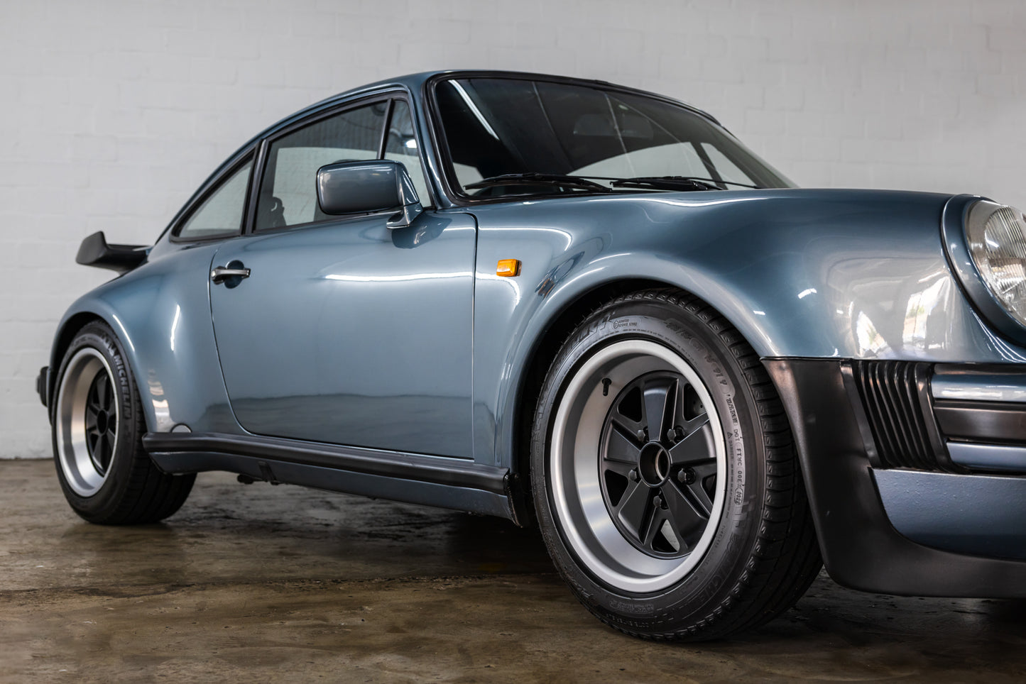 1984 Porsche 911 Carrera 'Turbo Look Recreation' - 154 000kms