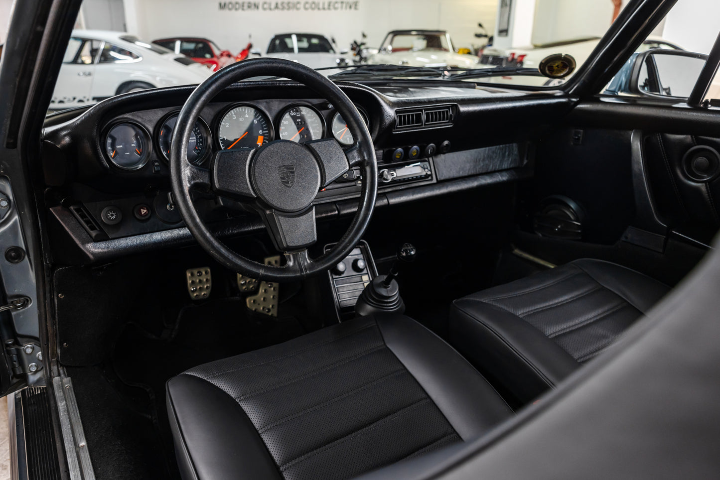 1984 Porsche 911 Carrera 'Turbo Look Recreation' - 154 000kms