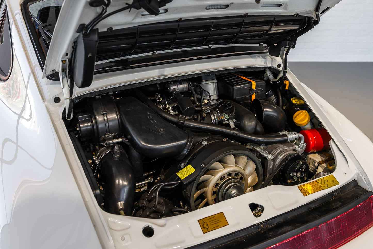 1994 Porsche 964 Carrera 2 Tip Tronic - 50 216kms