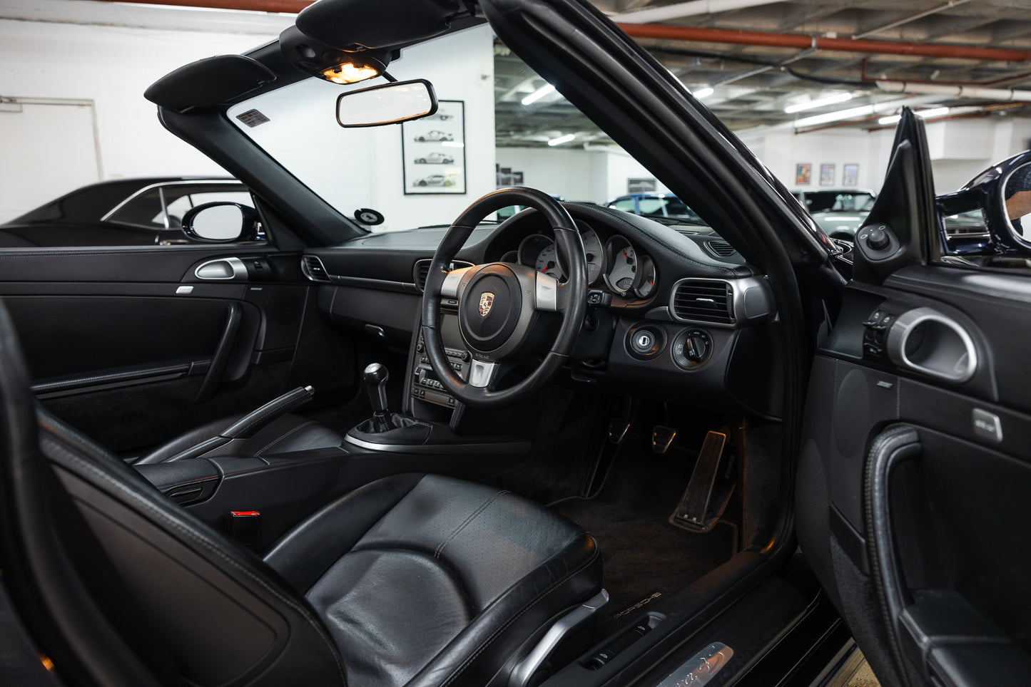 2008 Porsche 997.1 Carrera 4S Manual - 72 000kms