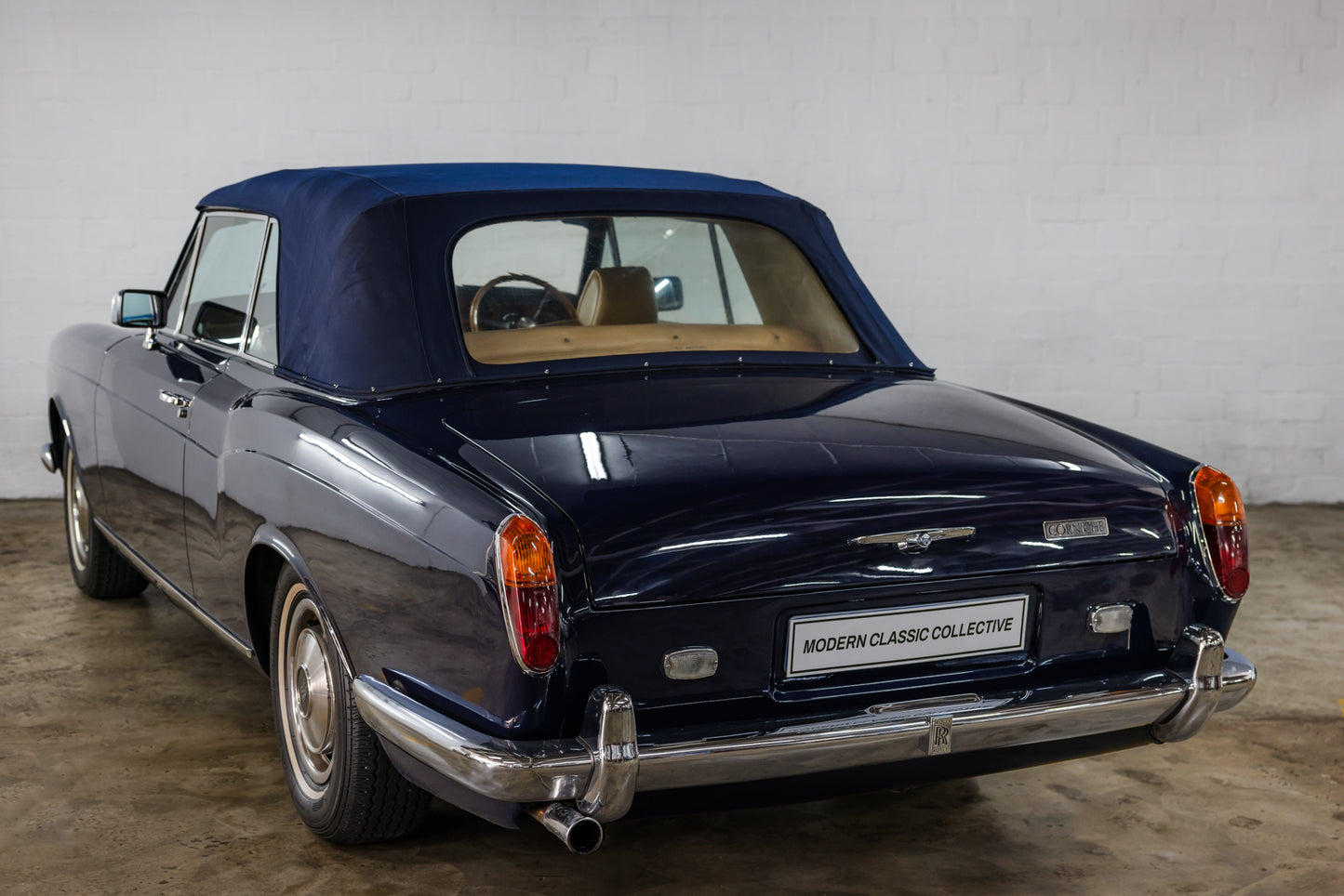 1971 Rolls Royce Corniche Convertible - 35 972 Miles Showing