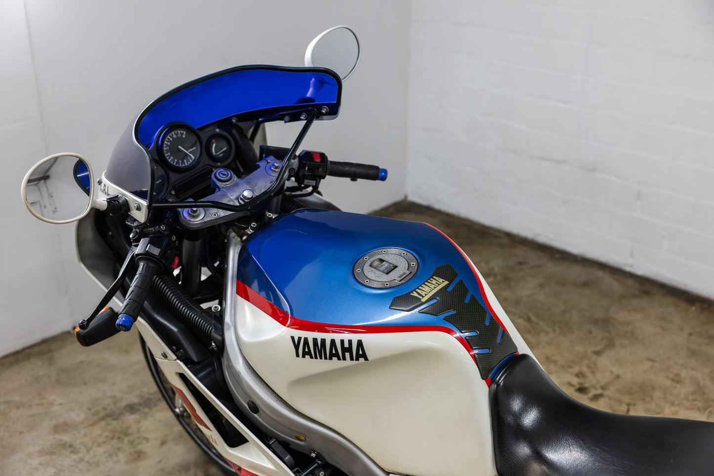 1990 Yamaha FZR 1000 Exup - 36 600kms