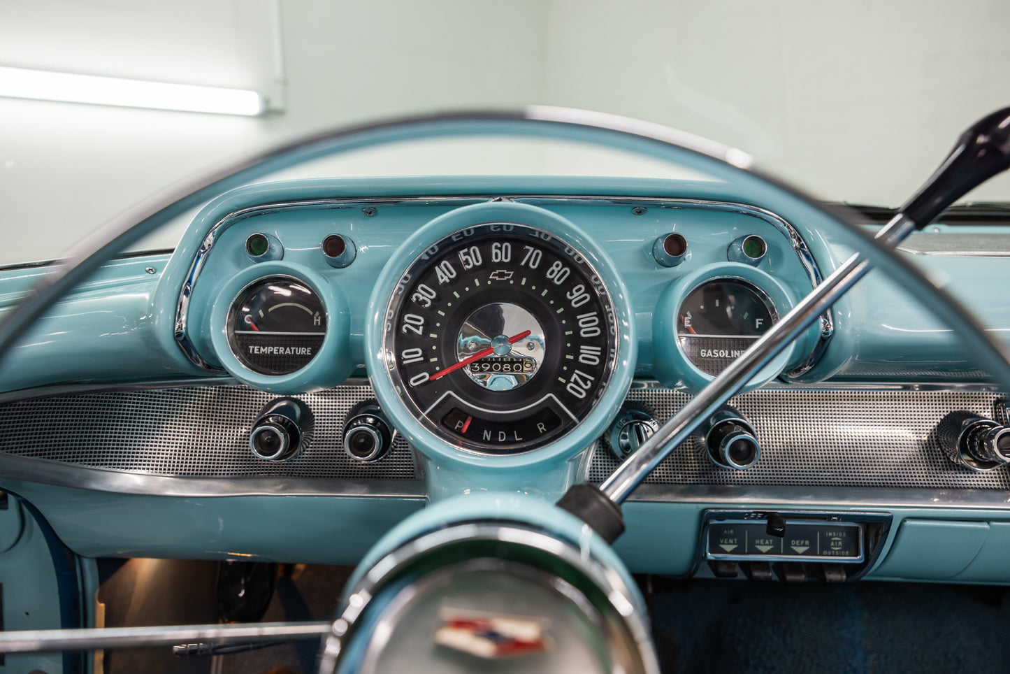 1957 Chevrolet Bel Air Convertible - 39 000 miles