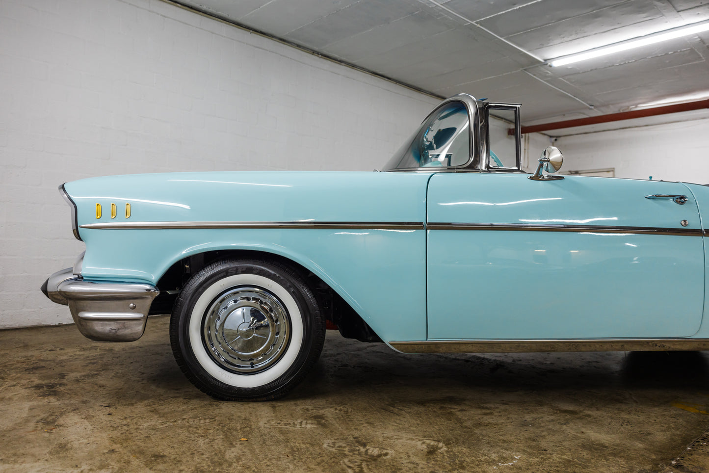 1957 Chevrolet Bel Air Convertible - 39 000 miles