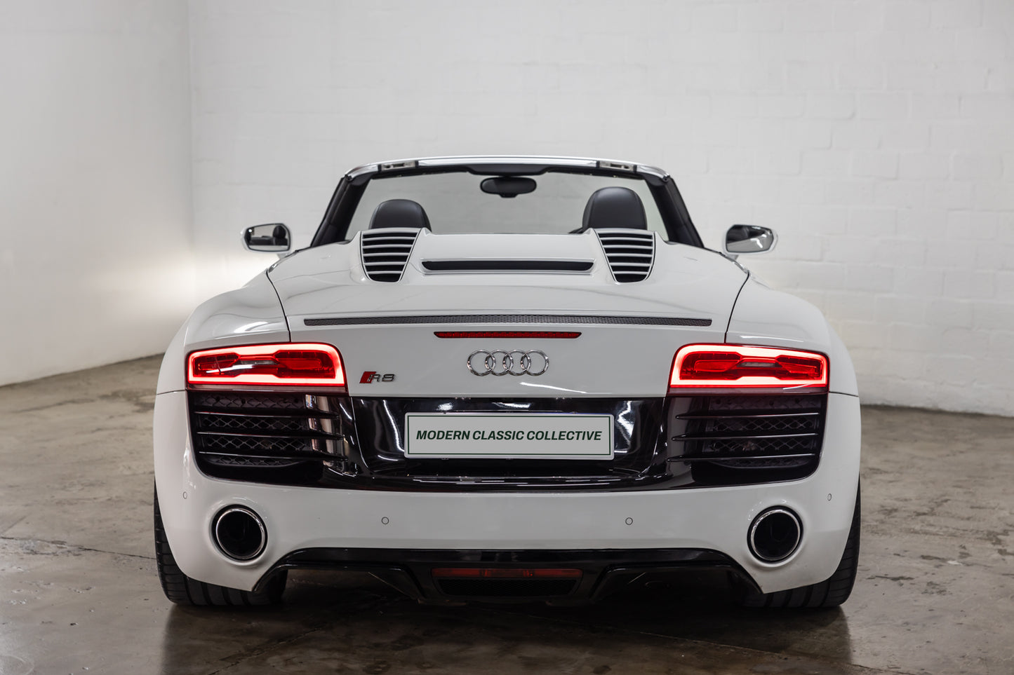 2014 Audi R8 V10 (DUAL CLUTCH) with freeway plan - 61 500kms