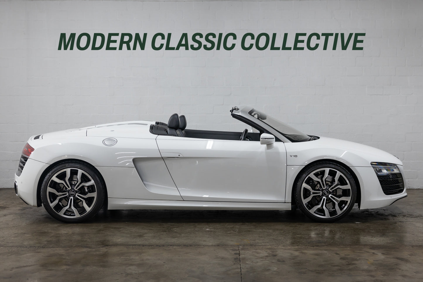 2014 Audi R8 V10 (DUAL CLUTCH) with freeway plan - 61 500kms