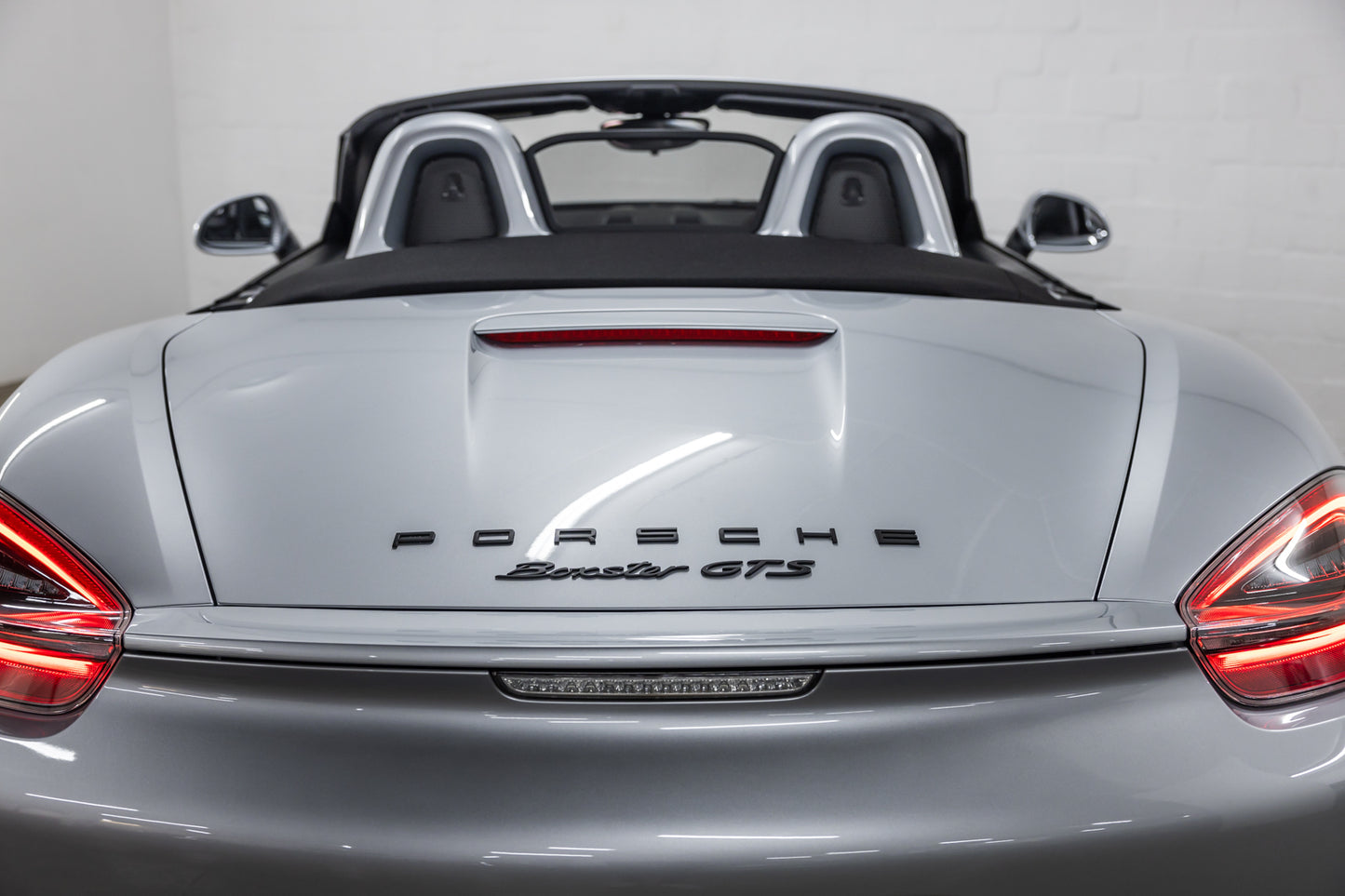 2015 Porsche Boxster GTS - 5 200kms