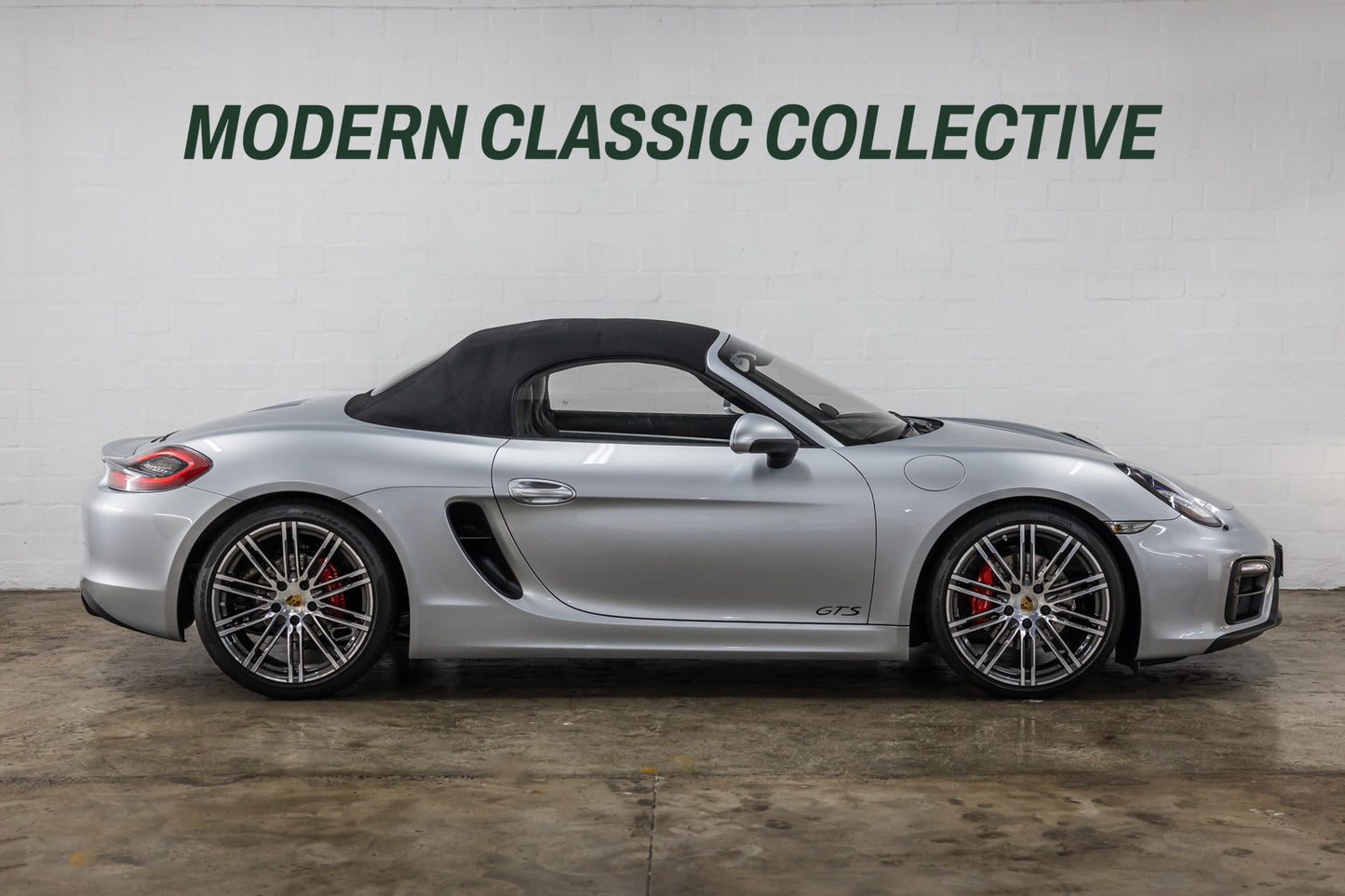 2015 Porsche Boxster GTS - 5 200kms