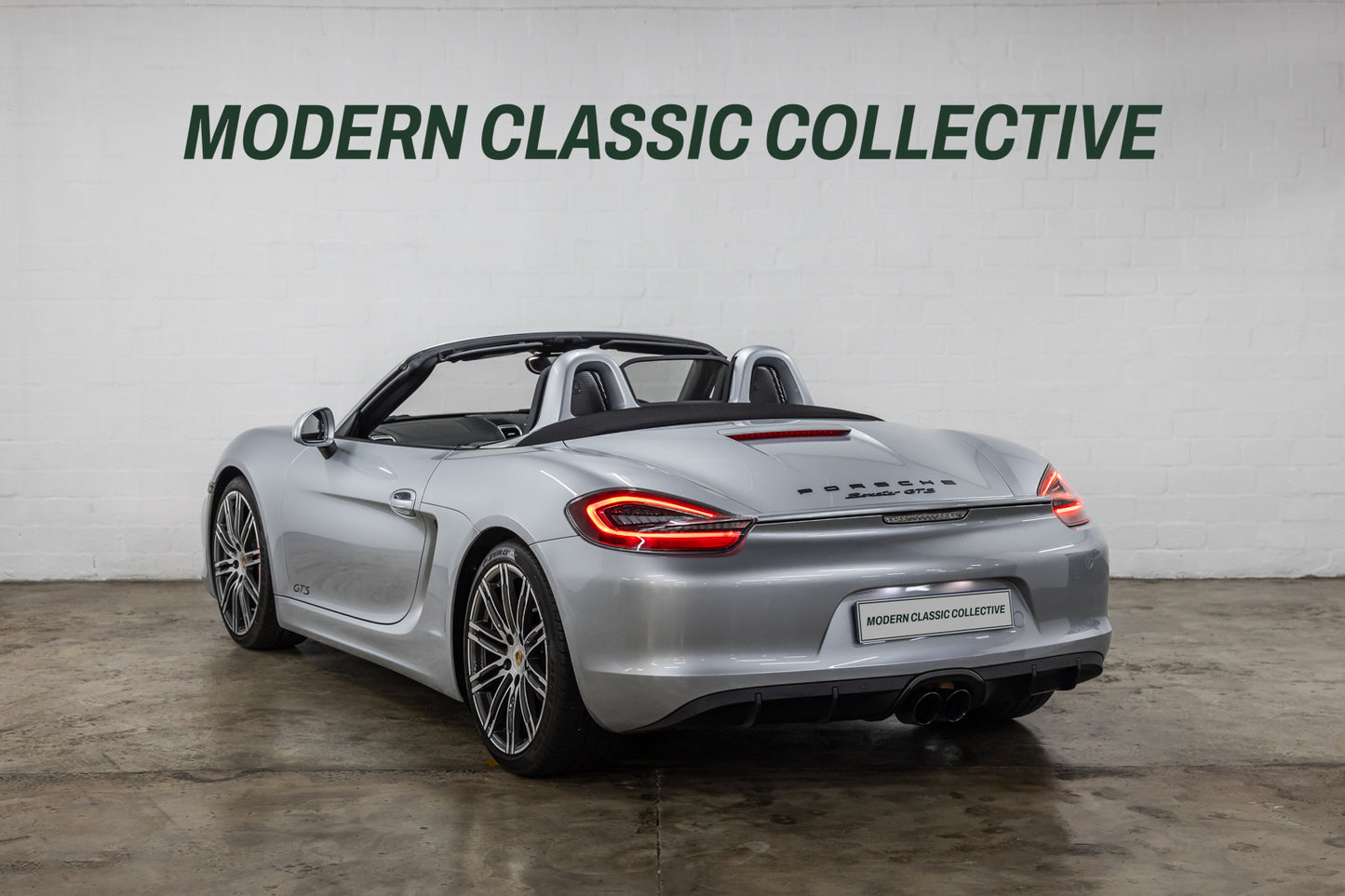 2015 Porsche Boxster GTS - 5 200kms