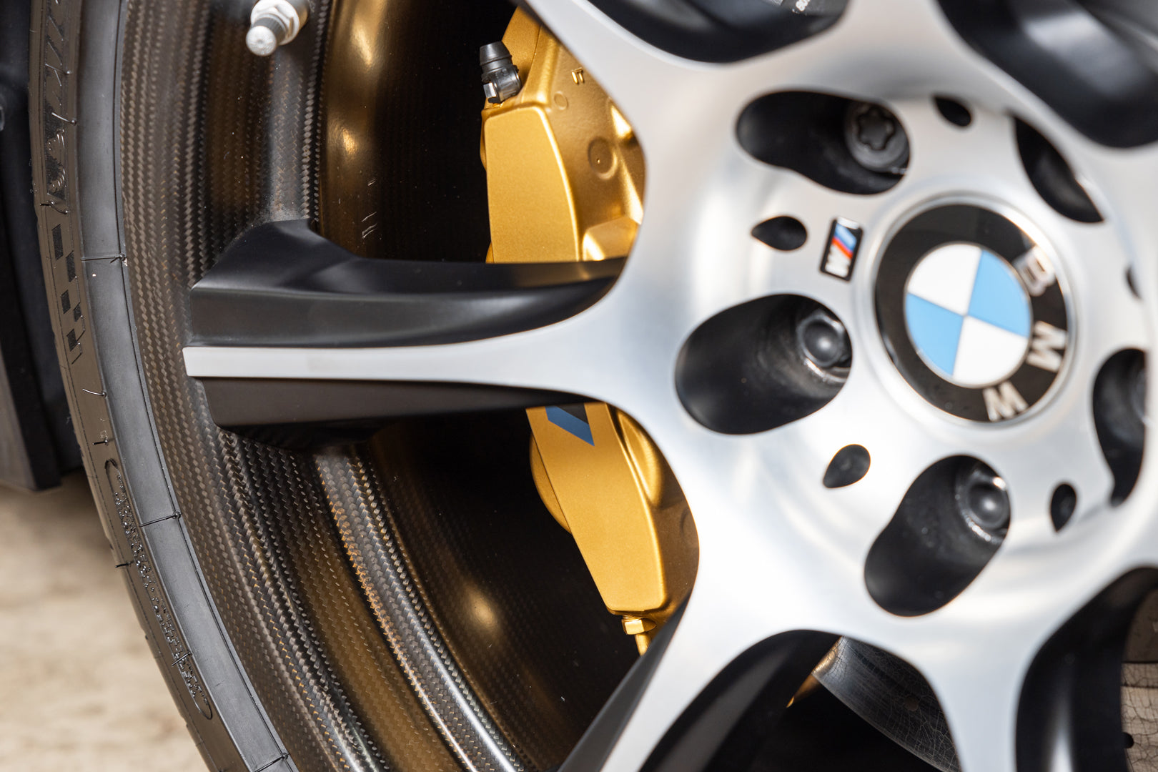 Carbon Wheel on the BMW M4 GTS 