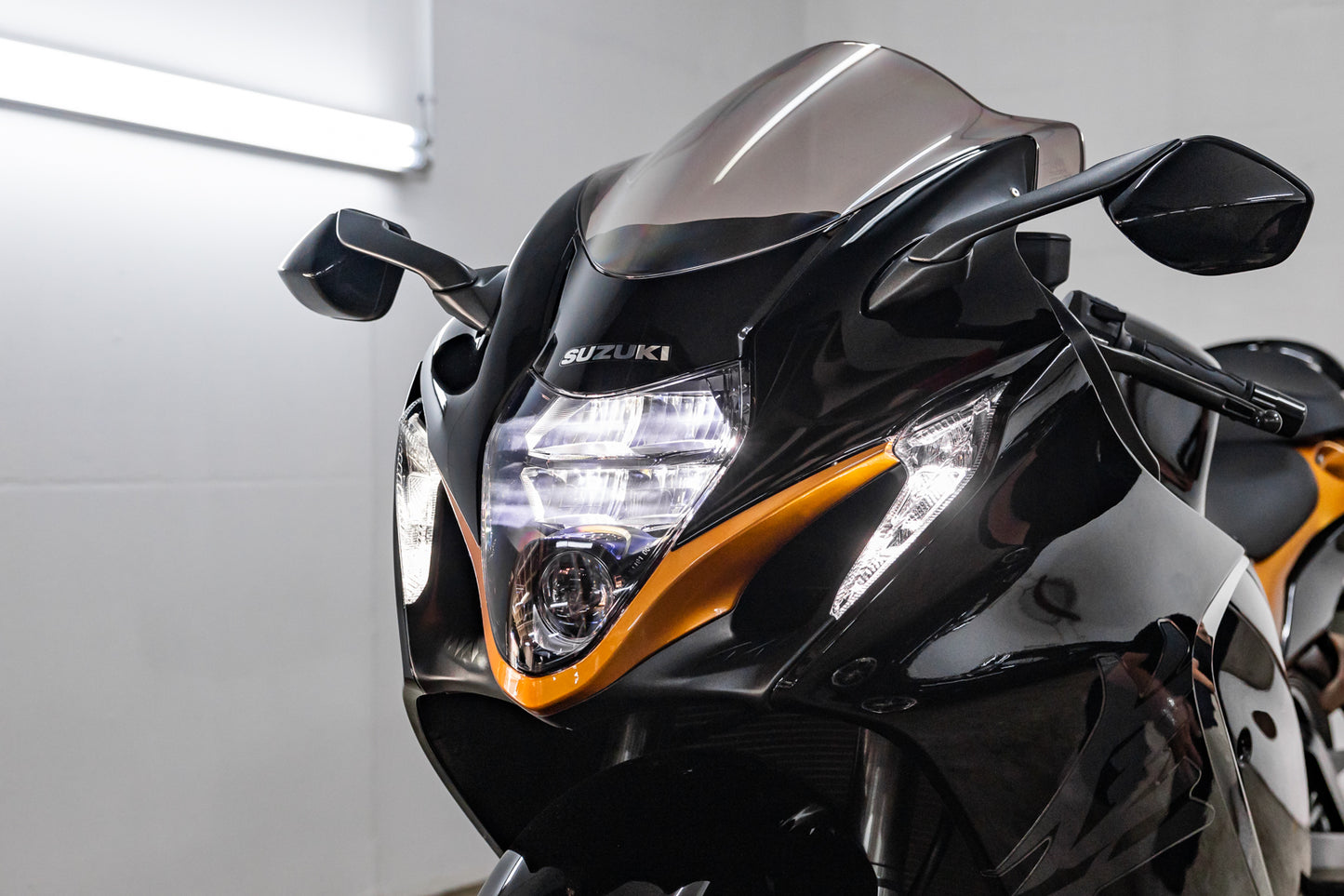 2022 Suzuki Hayabusa - Full Akra System - 1100 kms - POA