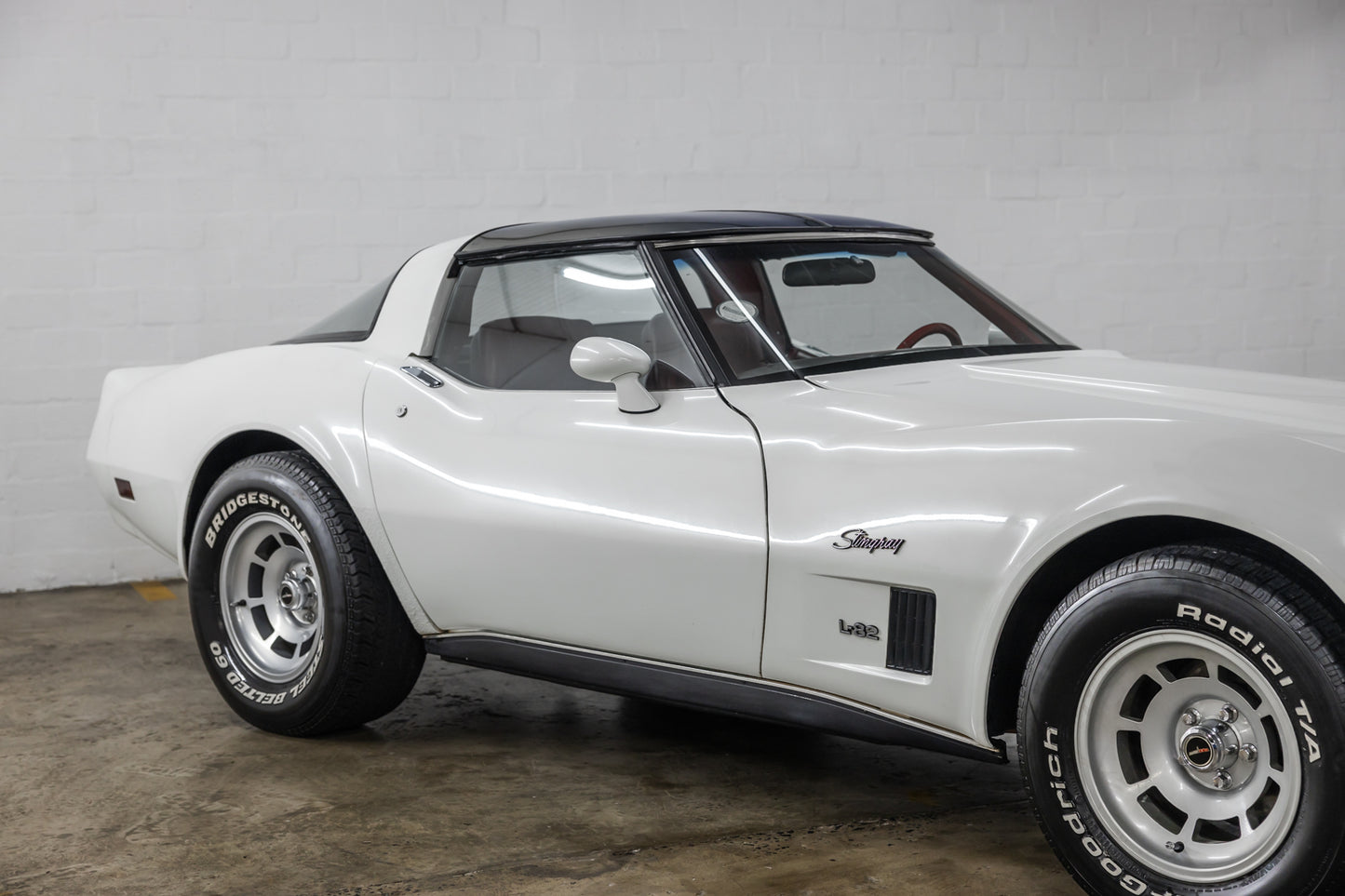 1980 Corvette C3 T Top Automatic - 61 000 miles