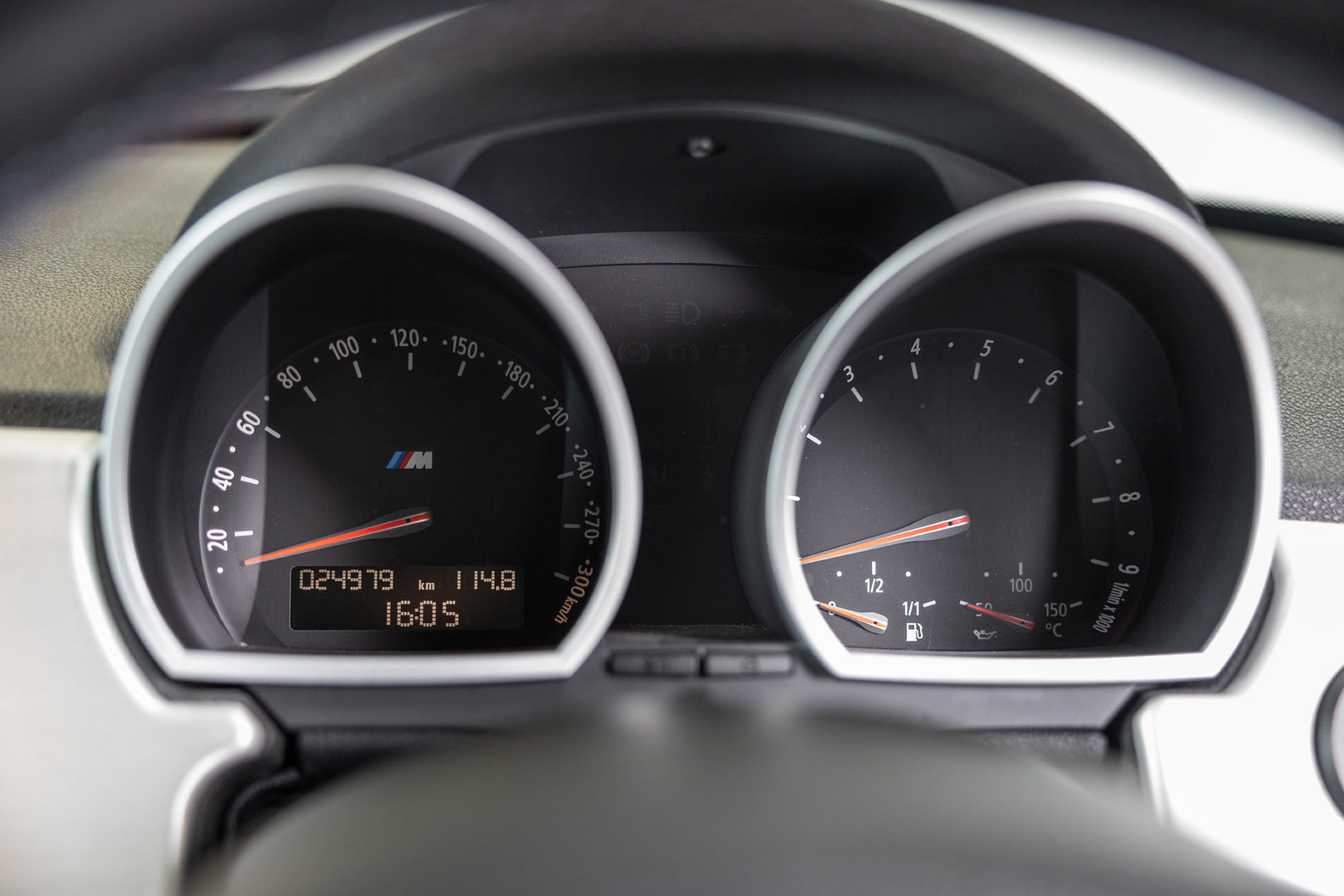 Gauge Cluster of a BMW Z4 M coupe