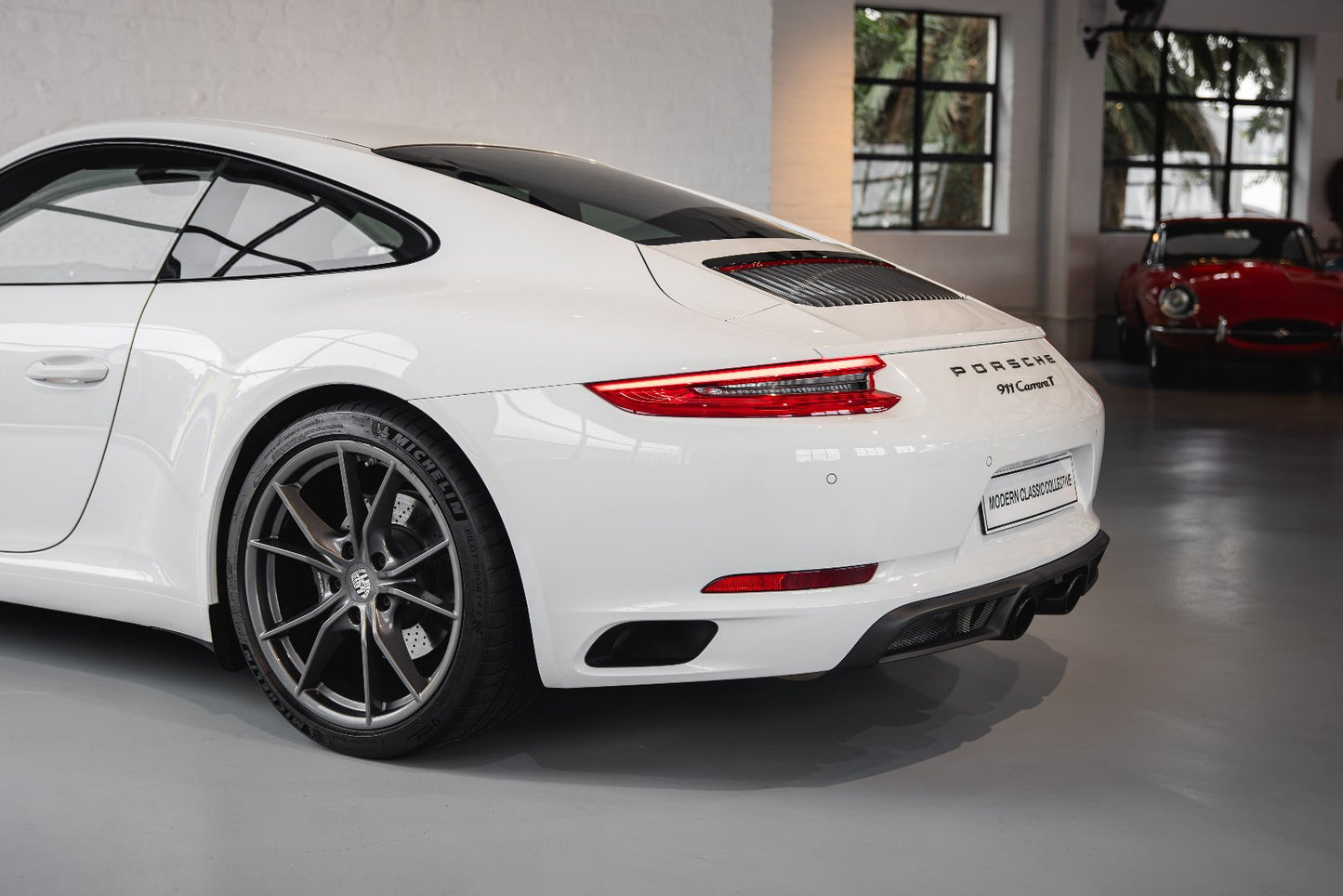 2018 Porsche 991.2 Carrera T PDK - 23 500kms