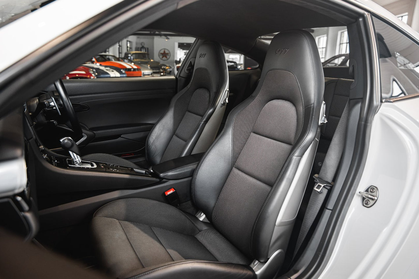 2018 Porsche 991.2 Carrera T PDK - 23 500kms
