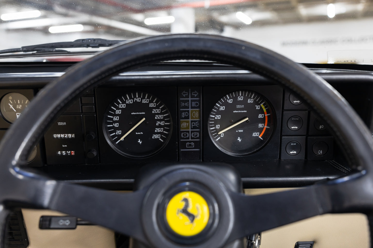 1984 Ferrari Mondial Spider - 88 000kms