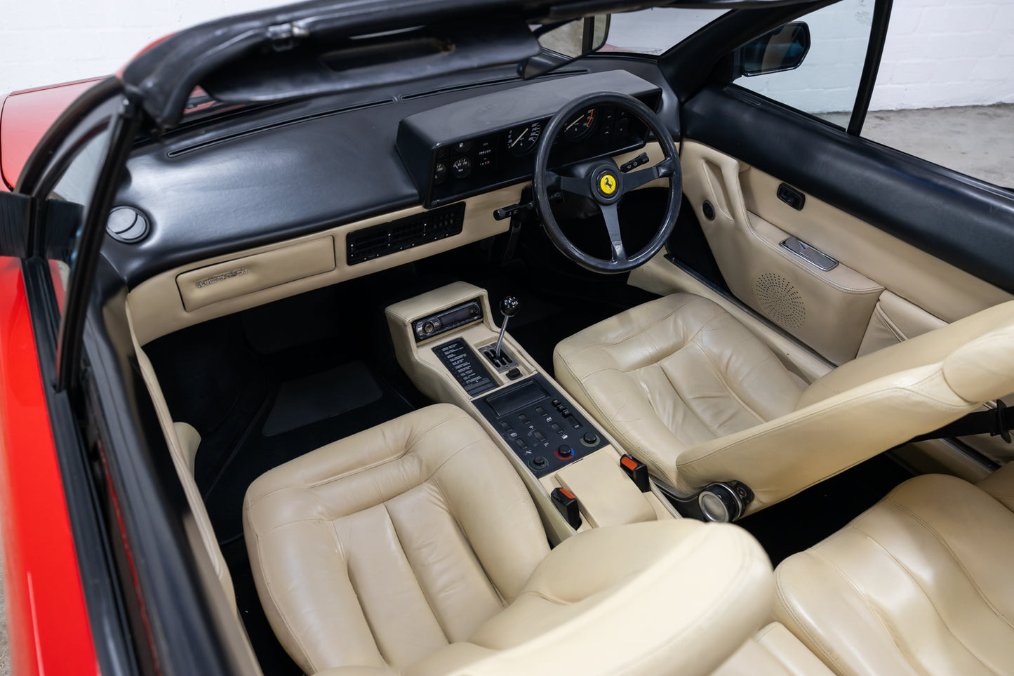 1984 Ferrari Mondial Spider - 88 000kms