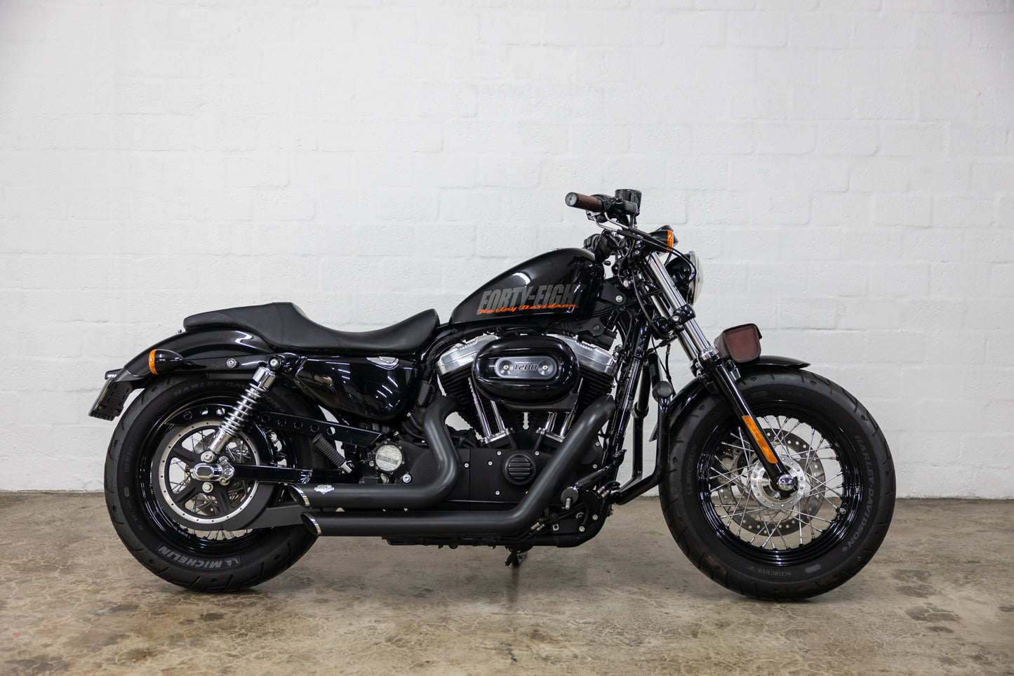 2014 Harley Davidson XL1200 - Forty-Eight - 9 300kms