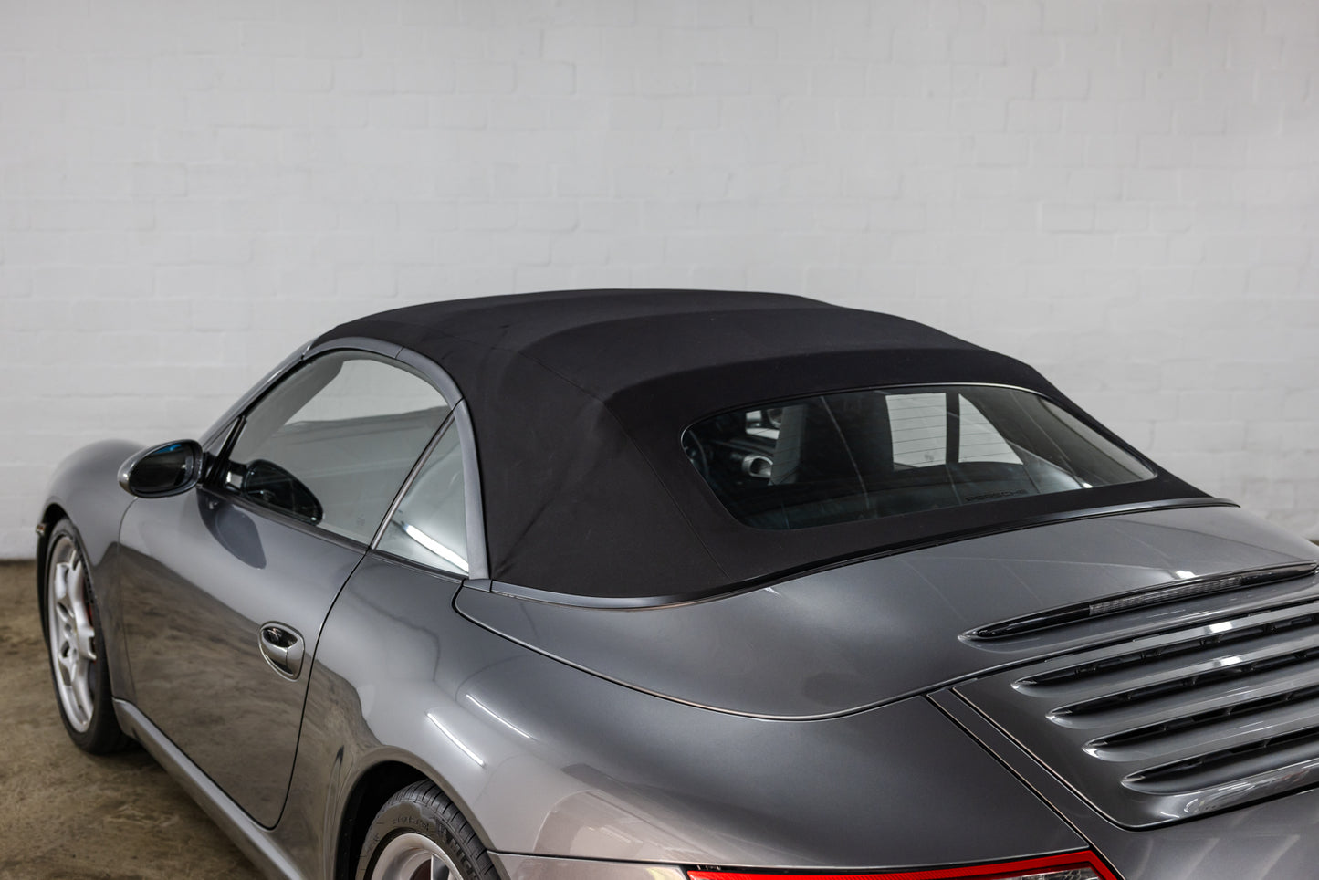 2006 Porsche 911 Carrera S Cabriolet - 114 700kms