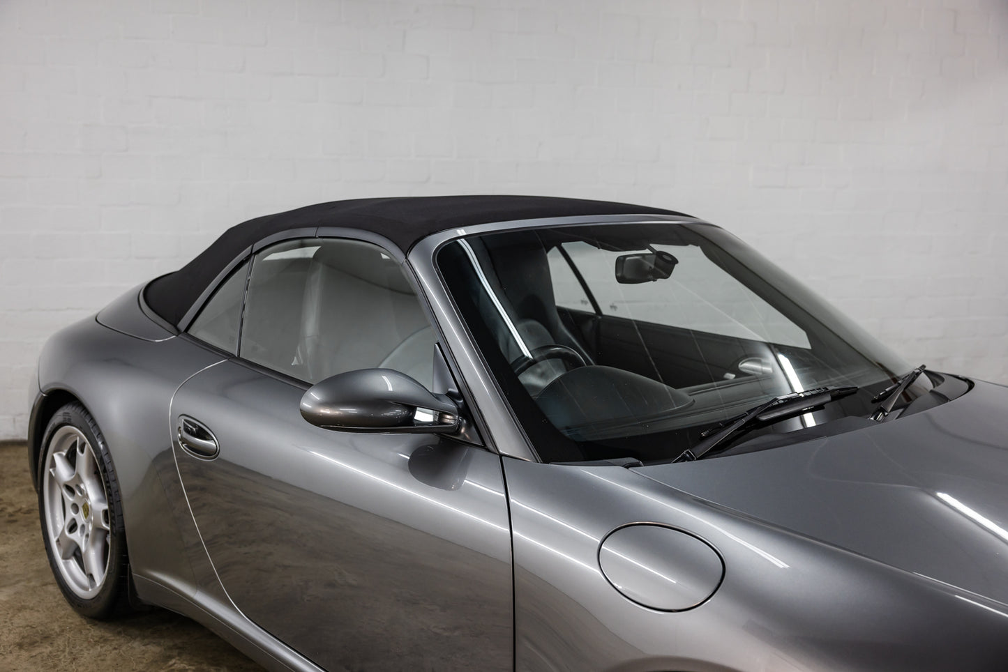 2006 Porsche 911 Carrera S Cabriolet - 114 700kms