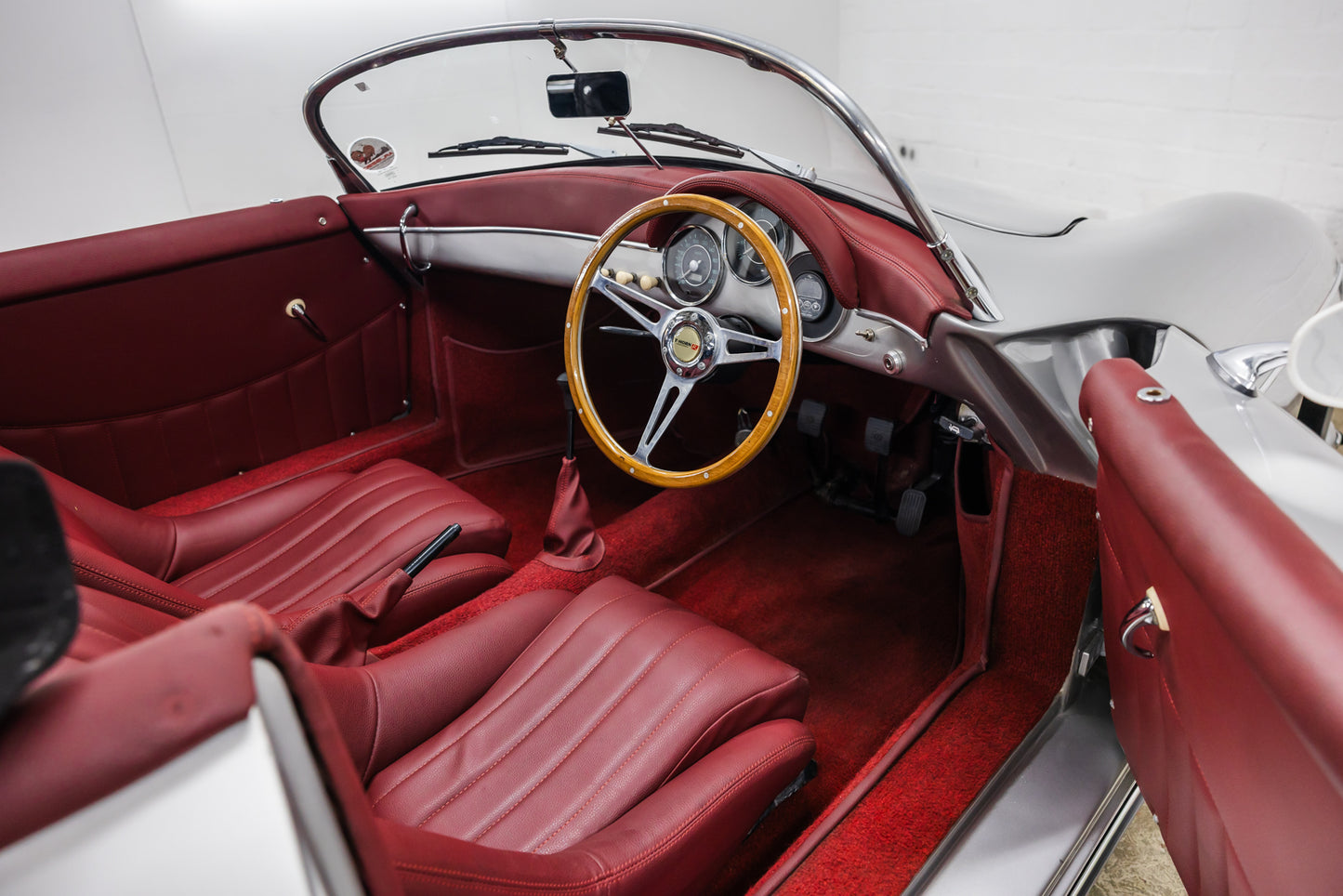 1956 Porsche 356 Speedster Replica - Electric Conversion - 1100 kms