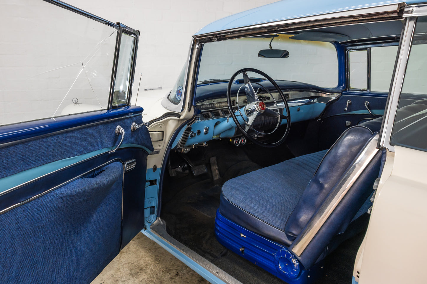1957 Buick Roadmaster - 47 000 miles