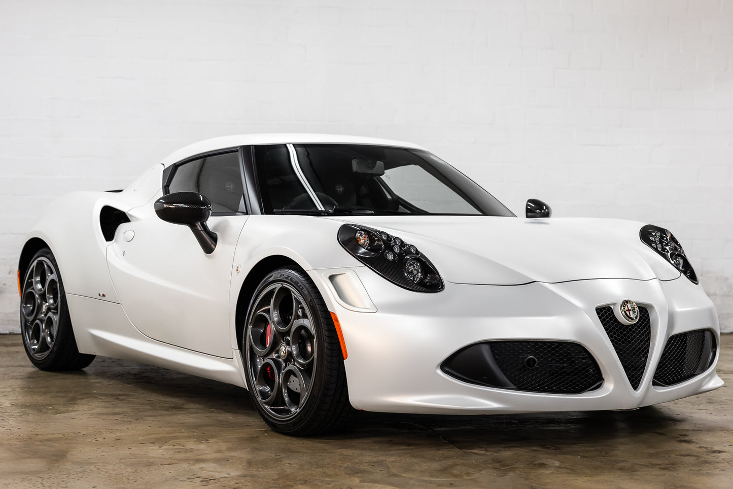 2015 Alfa Romeo 4C Coupe - Launch Edition - 150 of 500 - 4 800kms