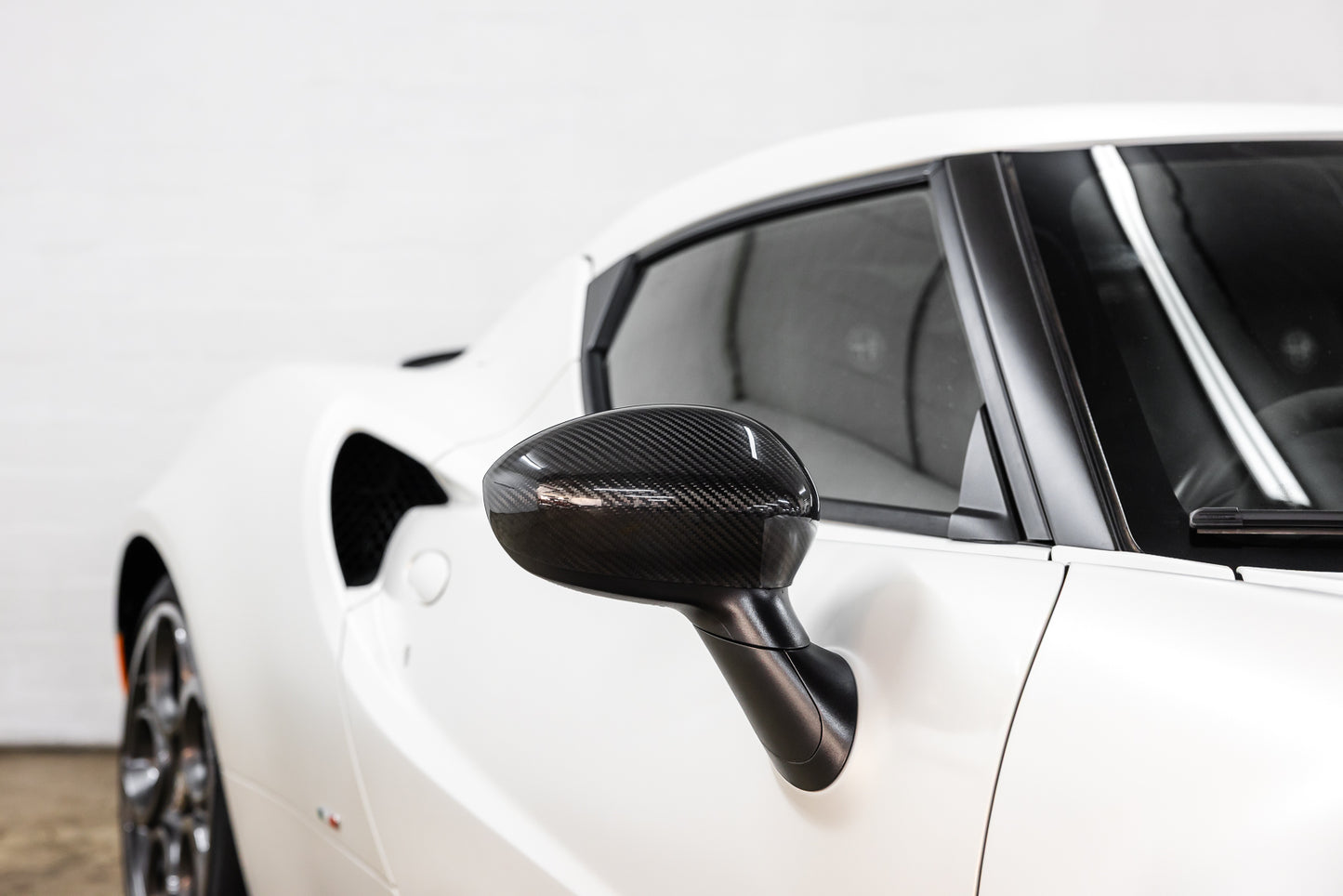 2015 Alfa Romeo 4C Coupe - Launch Edition - 150 of 500 - 4 800kms