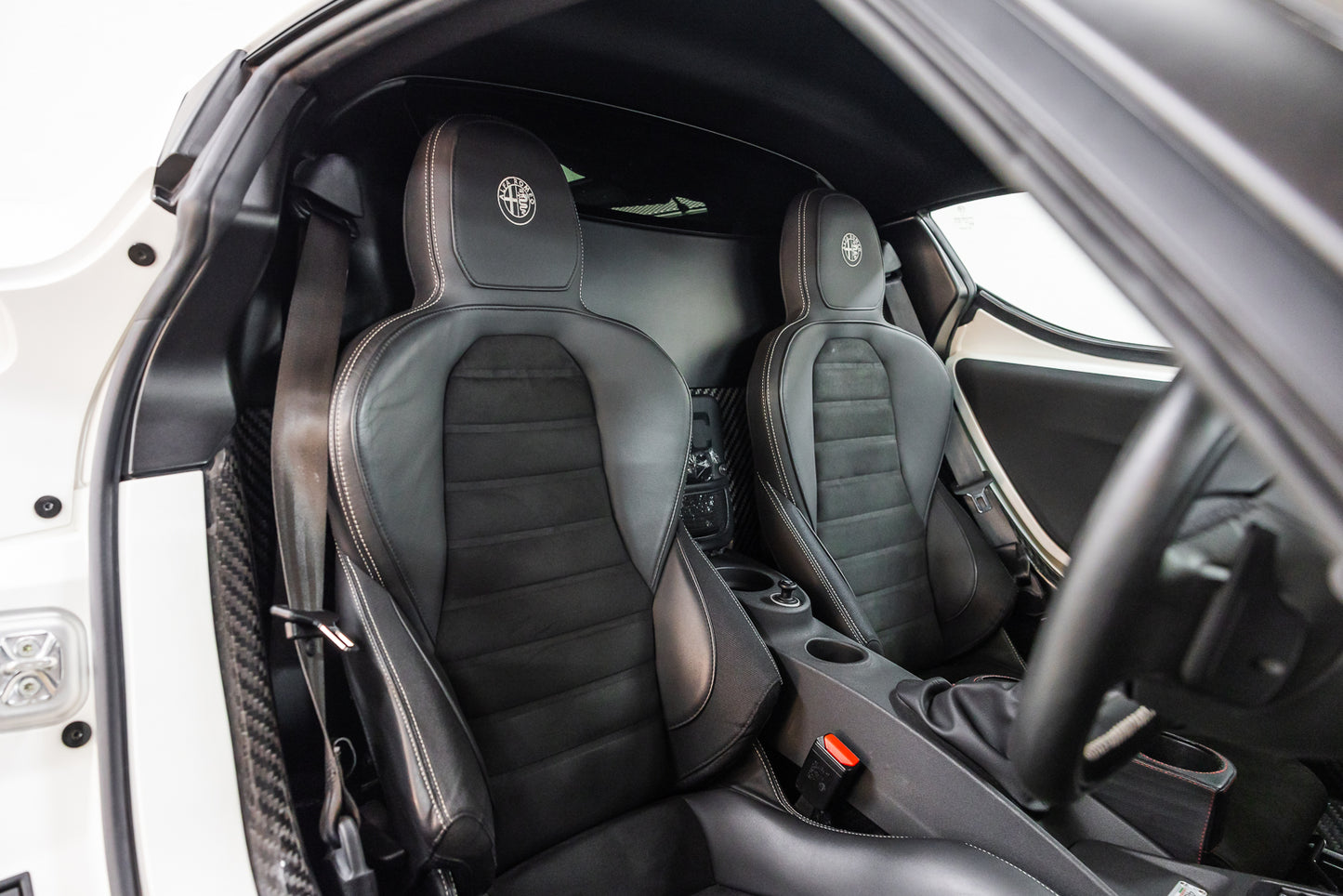 2015 Alfa Romeo 4C Coupe - Launch Edition - 150 of 500 - 4 800kms