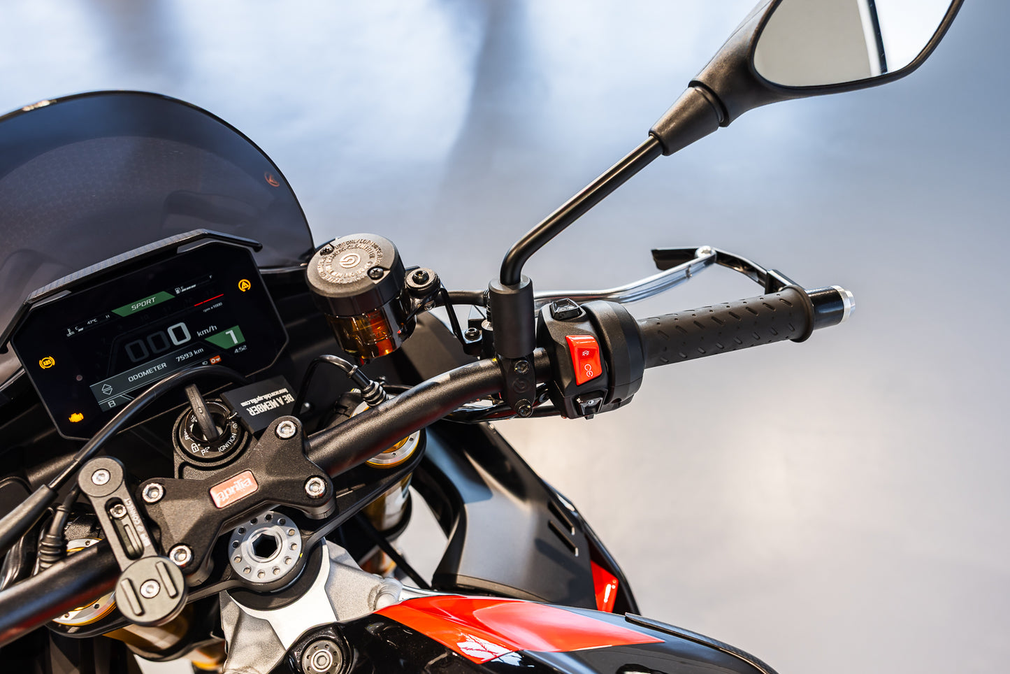 2021 Aprilia Tuono V4 Factory 1100 - 7 500kms