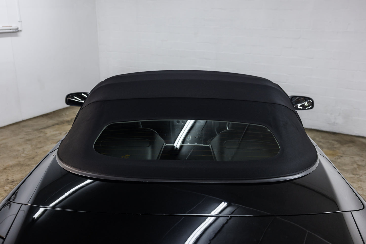 2009 Aston Martin V8 Vantage N400 Roadster 4.3 - 33 450kms