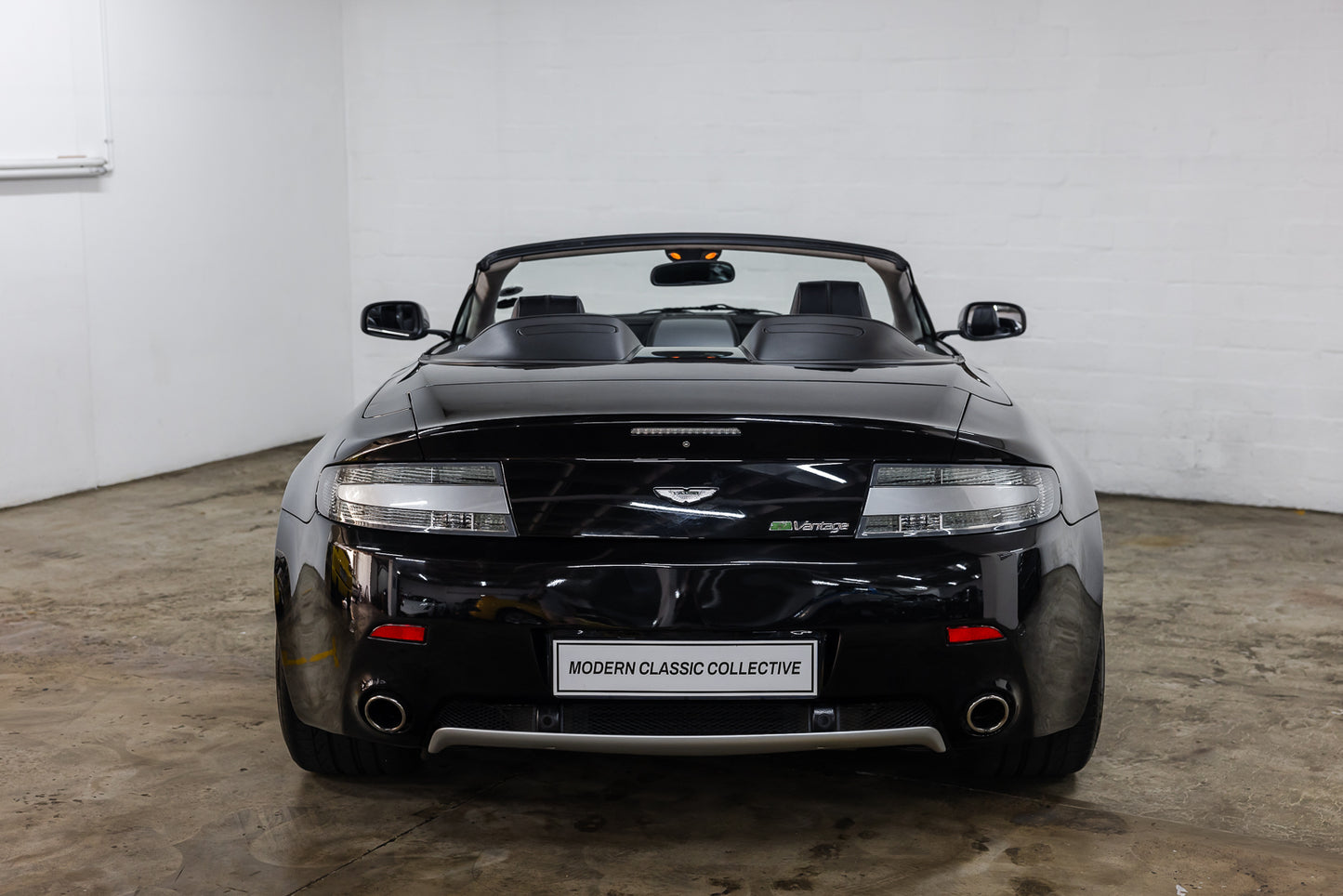 2009 Aston Martin V8 Vantage N400 Roadster 4.3 - 33 450kms
