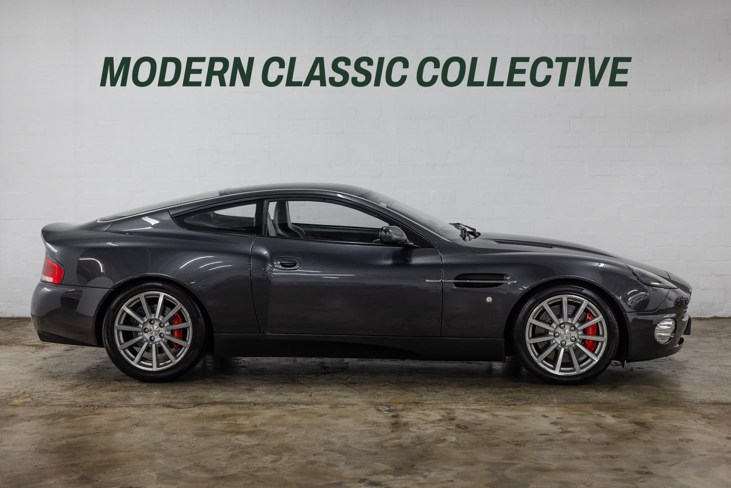 2005 Aston Martin Vanquish S - 18 100 Miles