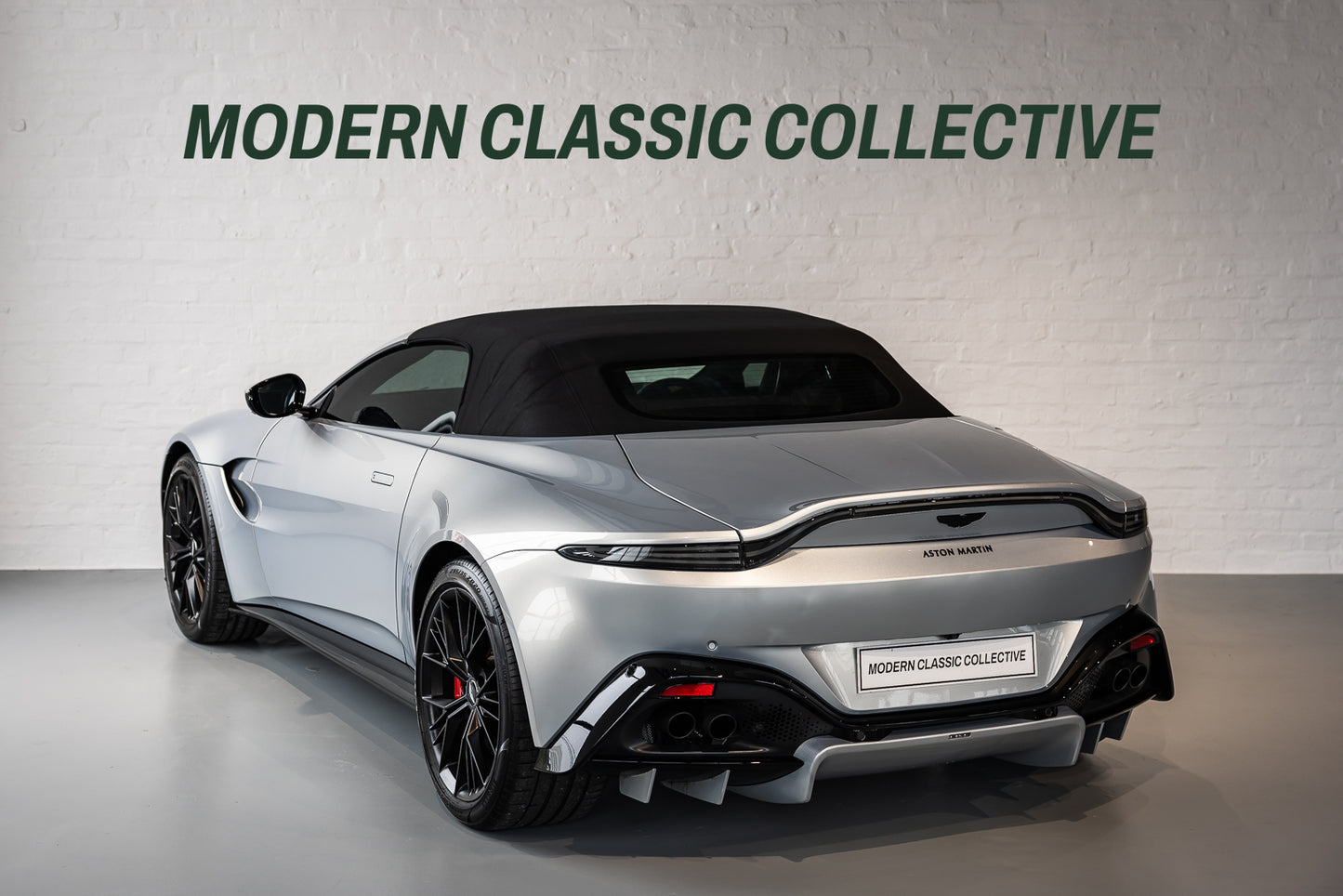 2021 Aston Martin V8 Vantage Convertible - 8 868 kms